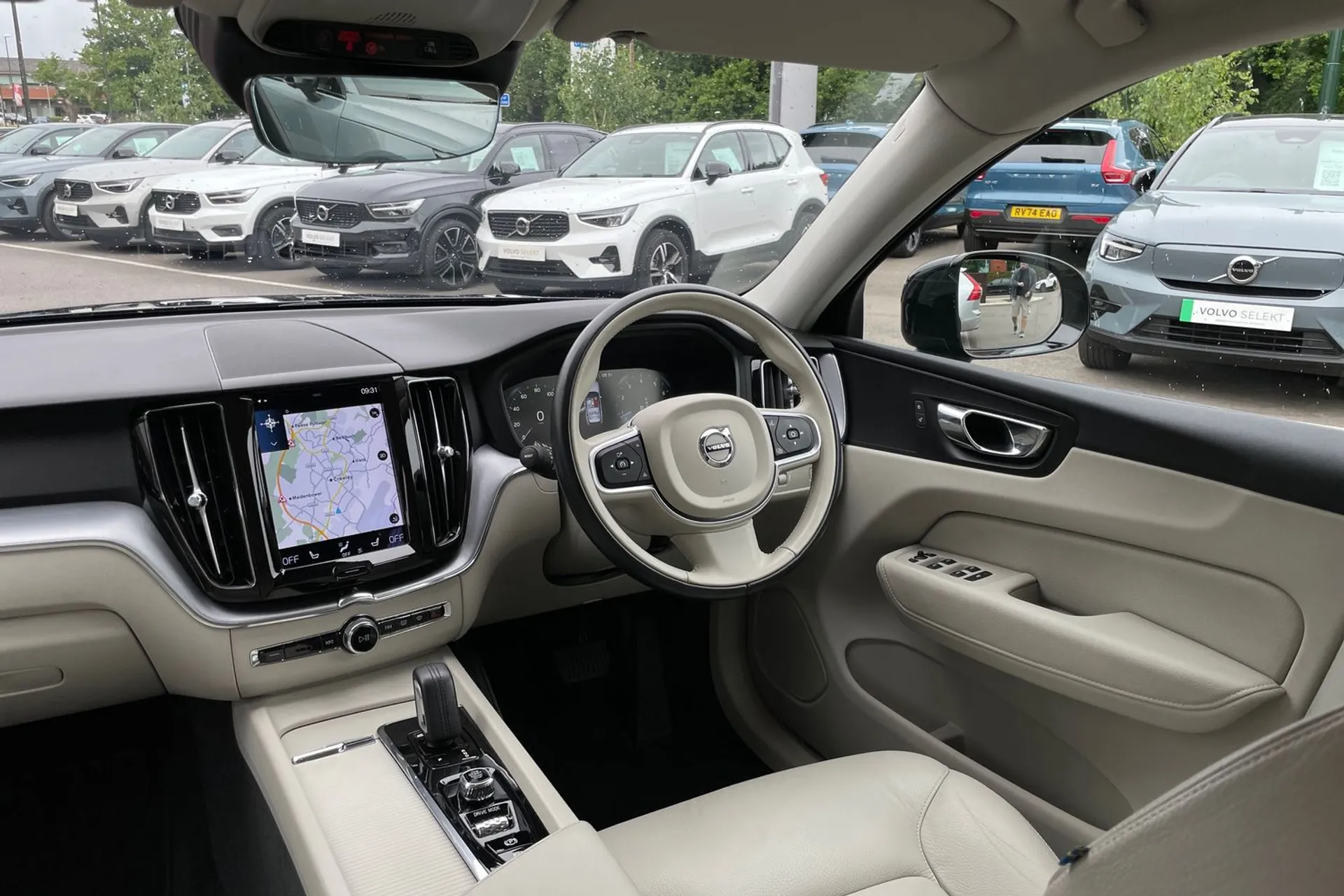 Volvo XC60 thumbnail image number 32