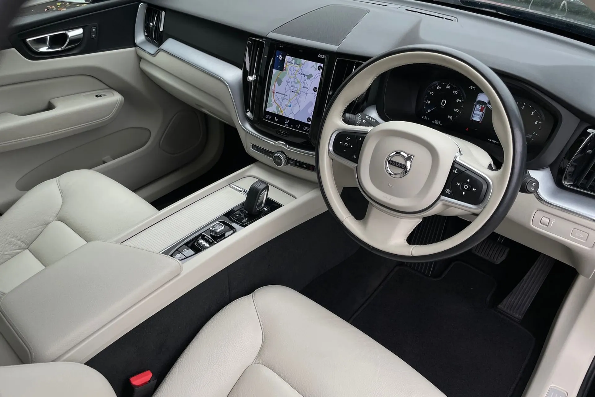 Volvo XC60 thumbnail image number 5