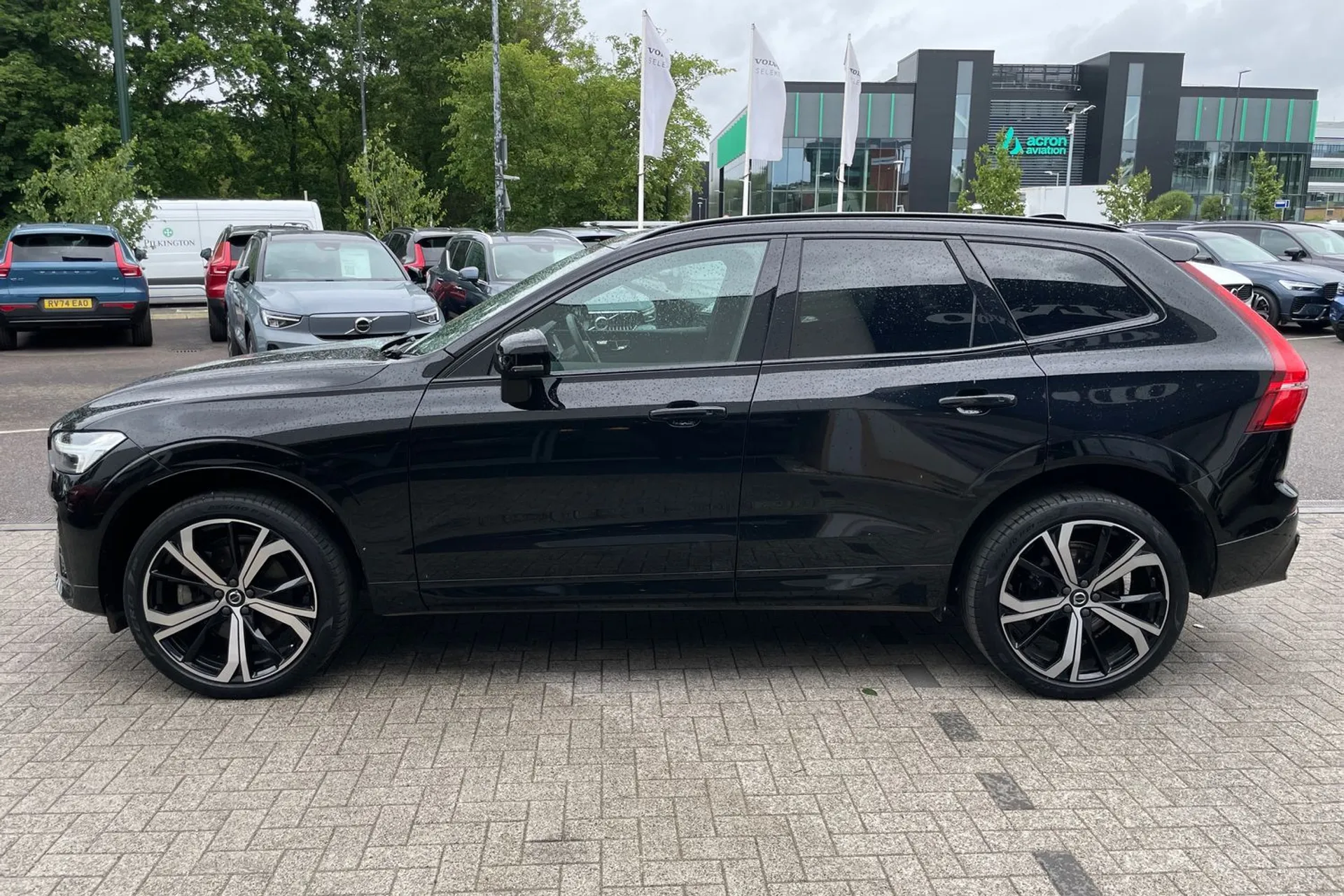 Volvo XC60 thumbnail image number 10