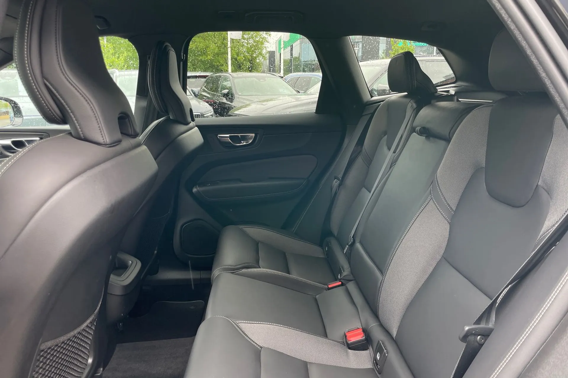 Volvo XC60 thumbnail image number 29