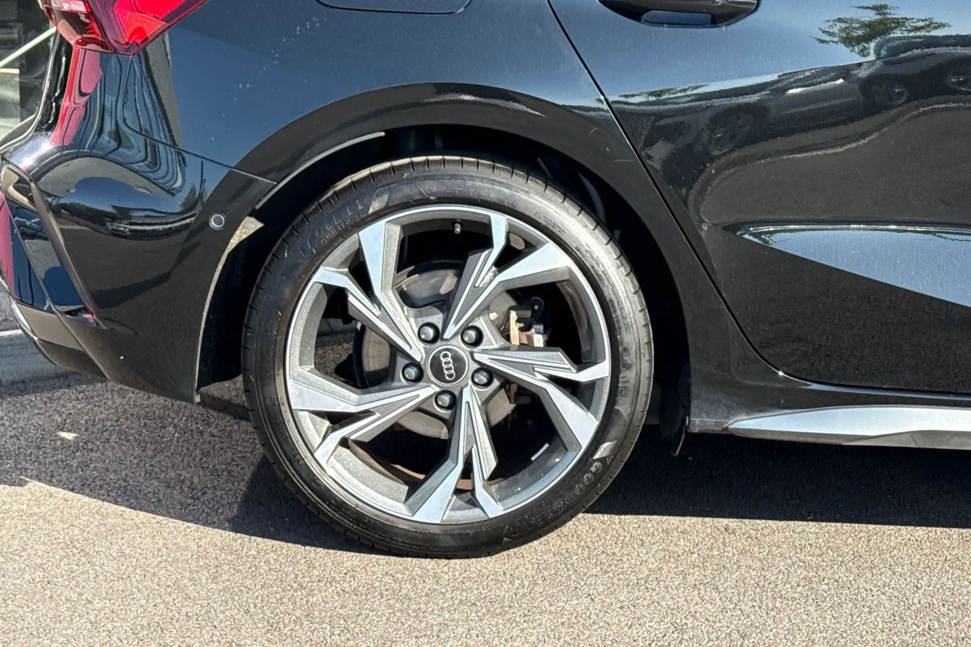 Audi A3 thumbnail image number 25