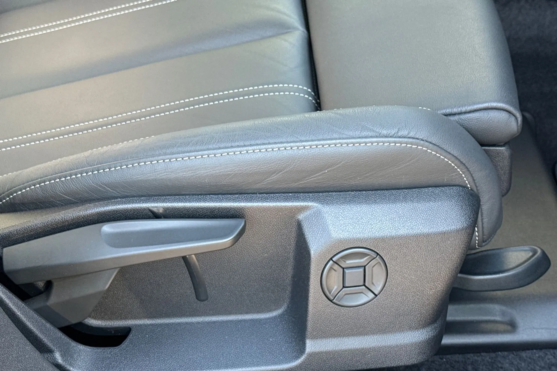 Audi A3 thumbnail image number 45