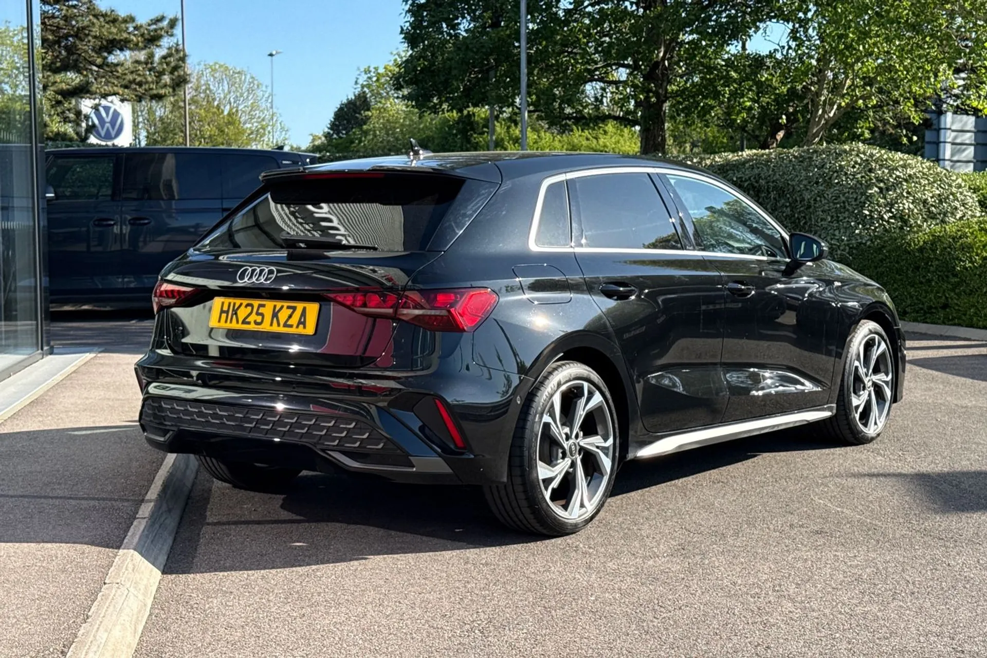 Audi A3 thumbnail image number 17