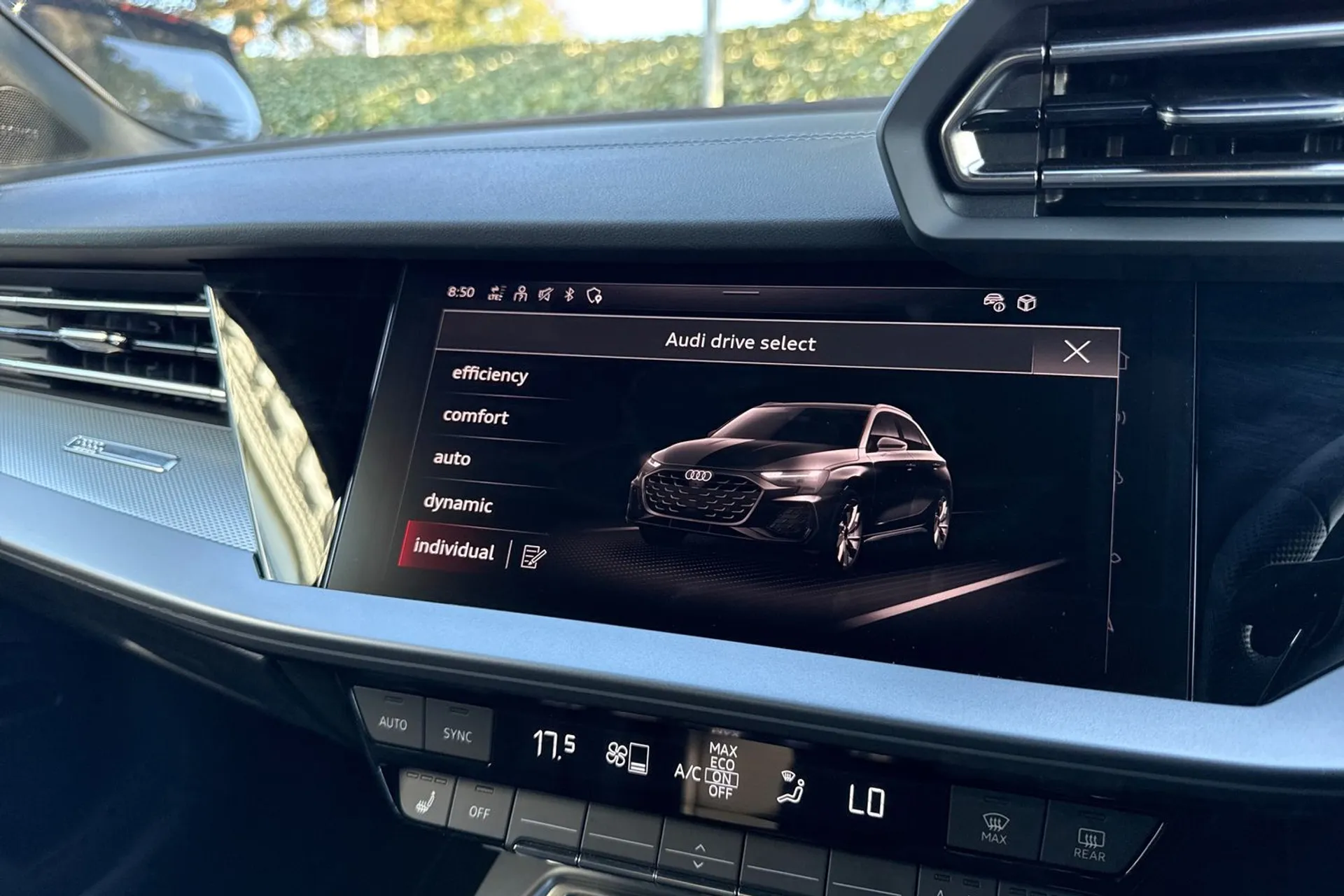 Audi A3 thumbnail image number 32