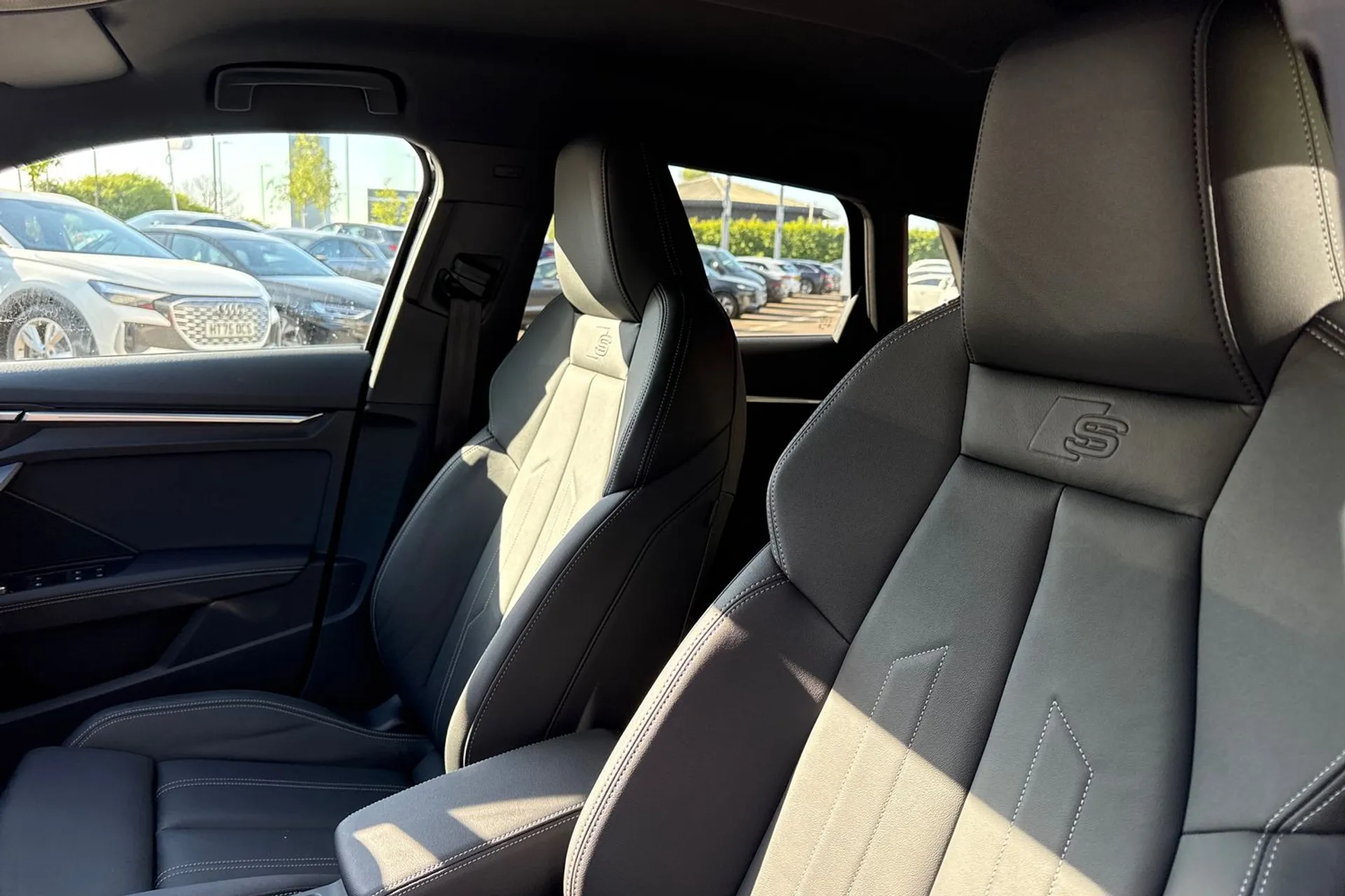 Audi A3 thumbnail image number 43