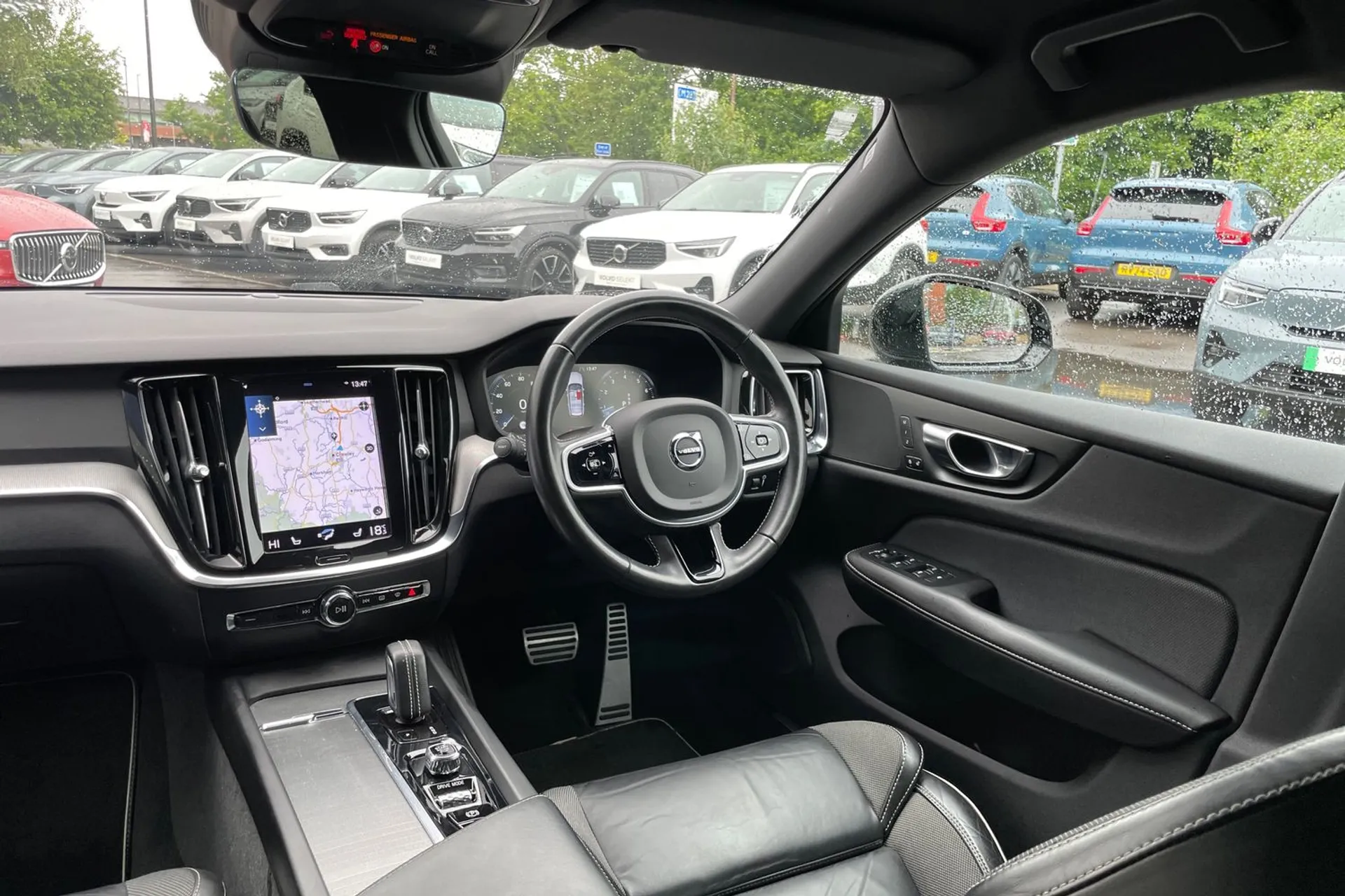 Volvo V60 thumbnail image number 32