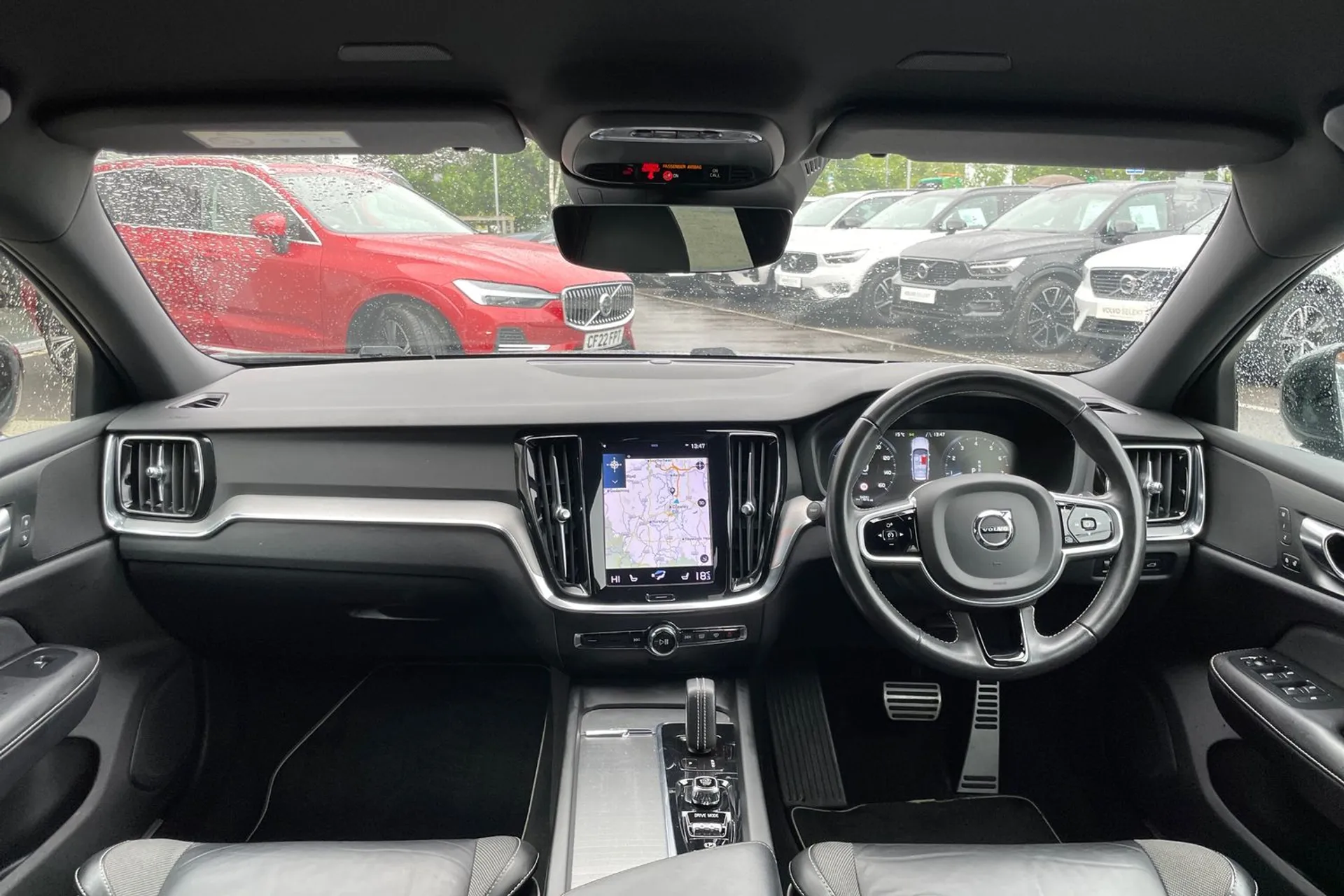 Volvo V60 thumbnail image number 3