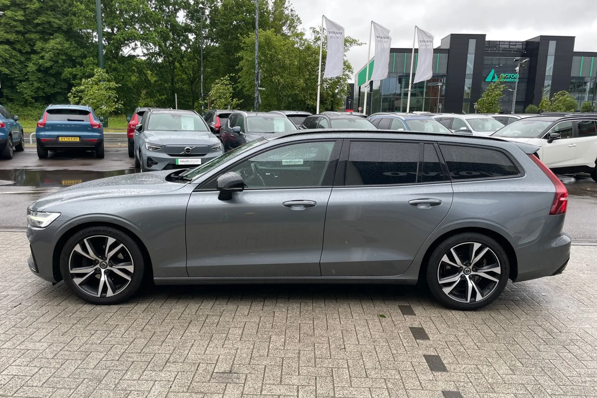 Volvo V60 thumbnail image number 10