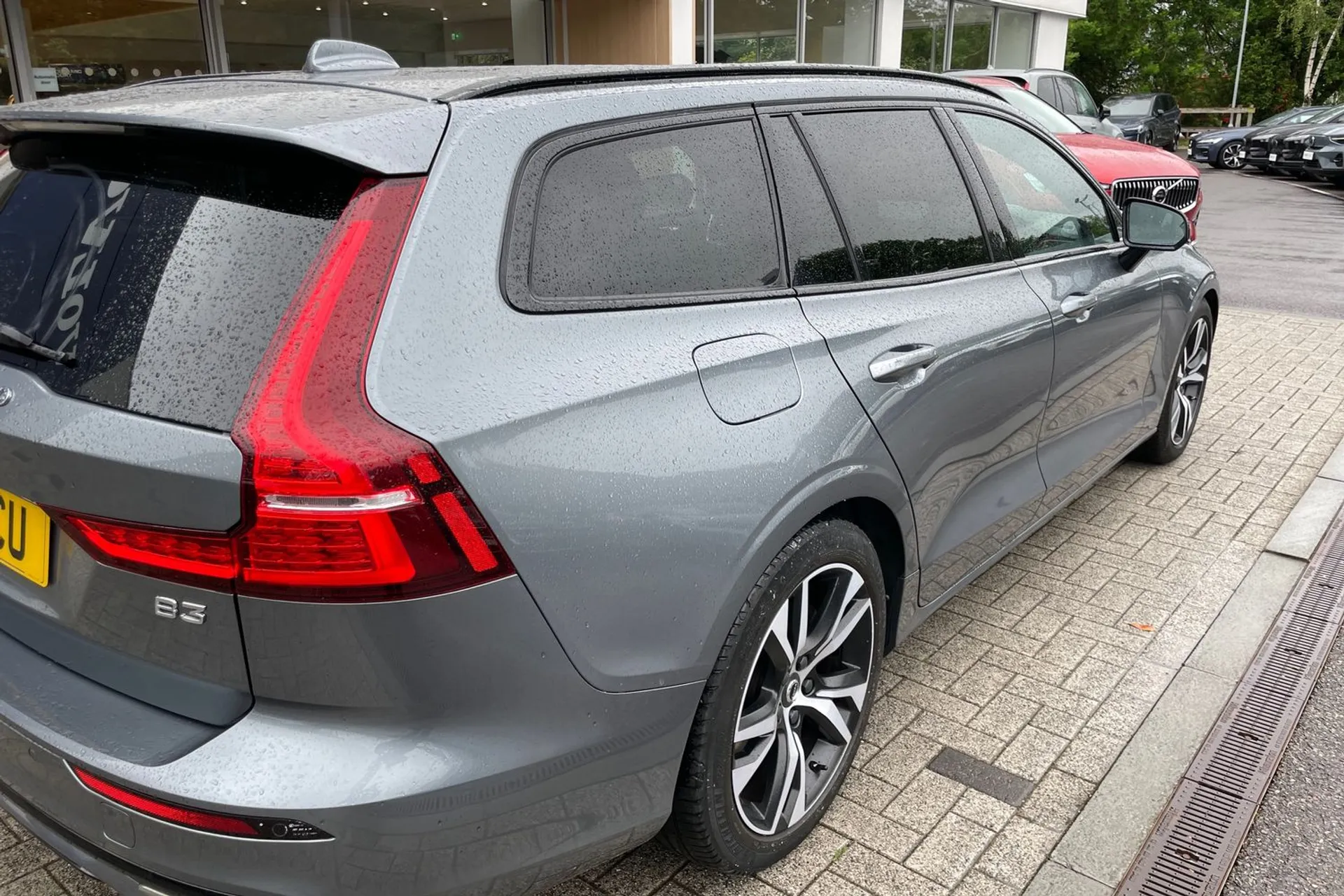 Volvo V60 thumbnail image number 14