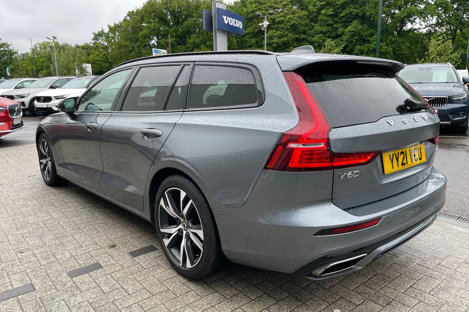 Volvo V60 thumbnail image number 9