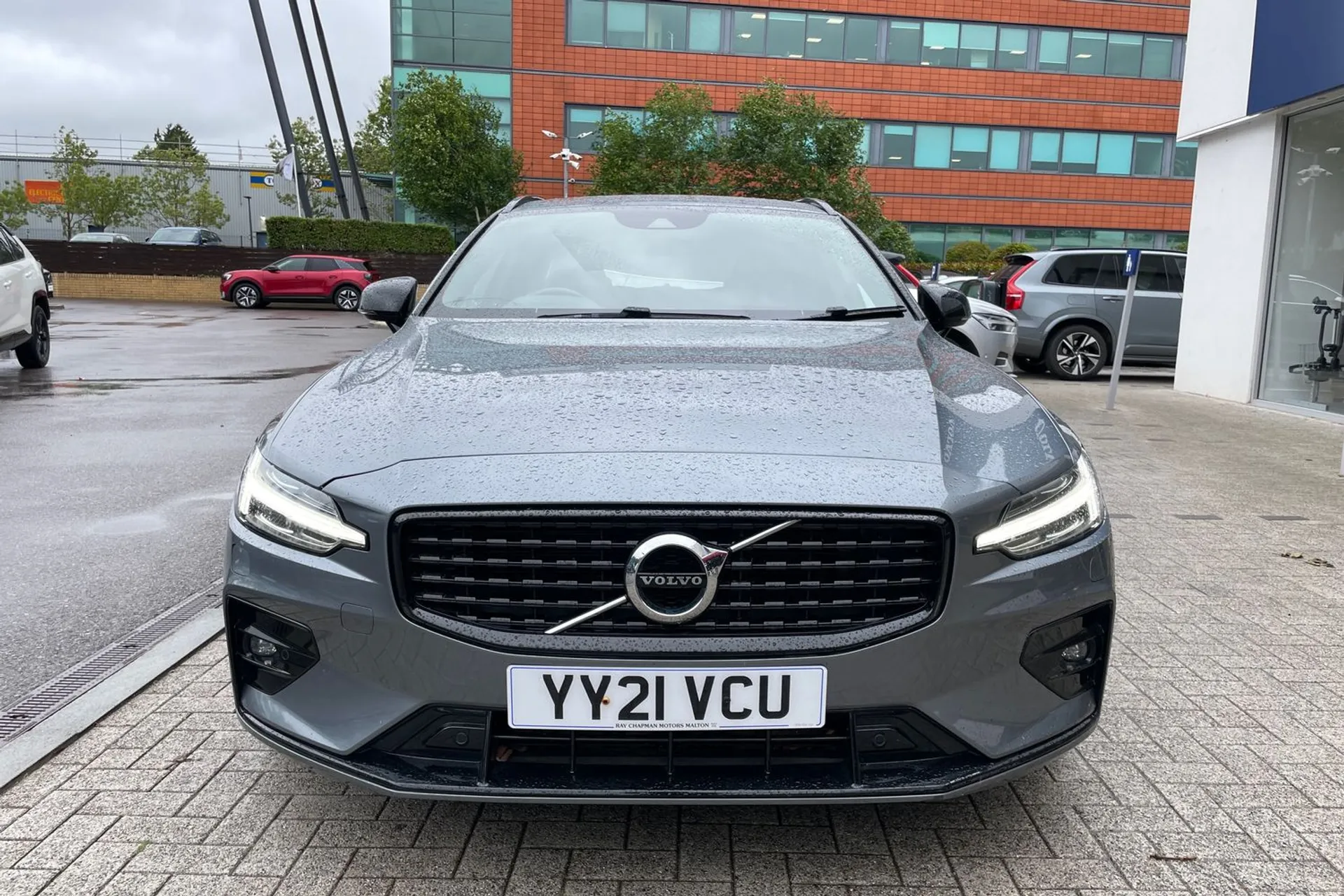 Volvo V60 thumbnail image number 12