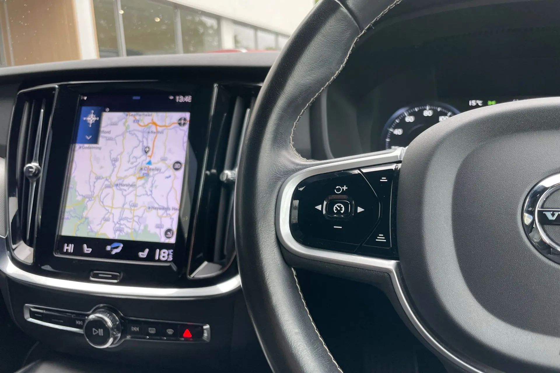 Volvo V60 thumbnail image number 35