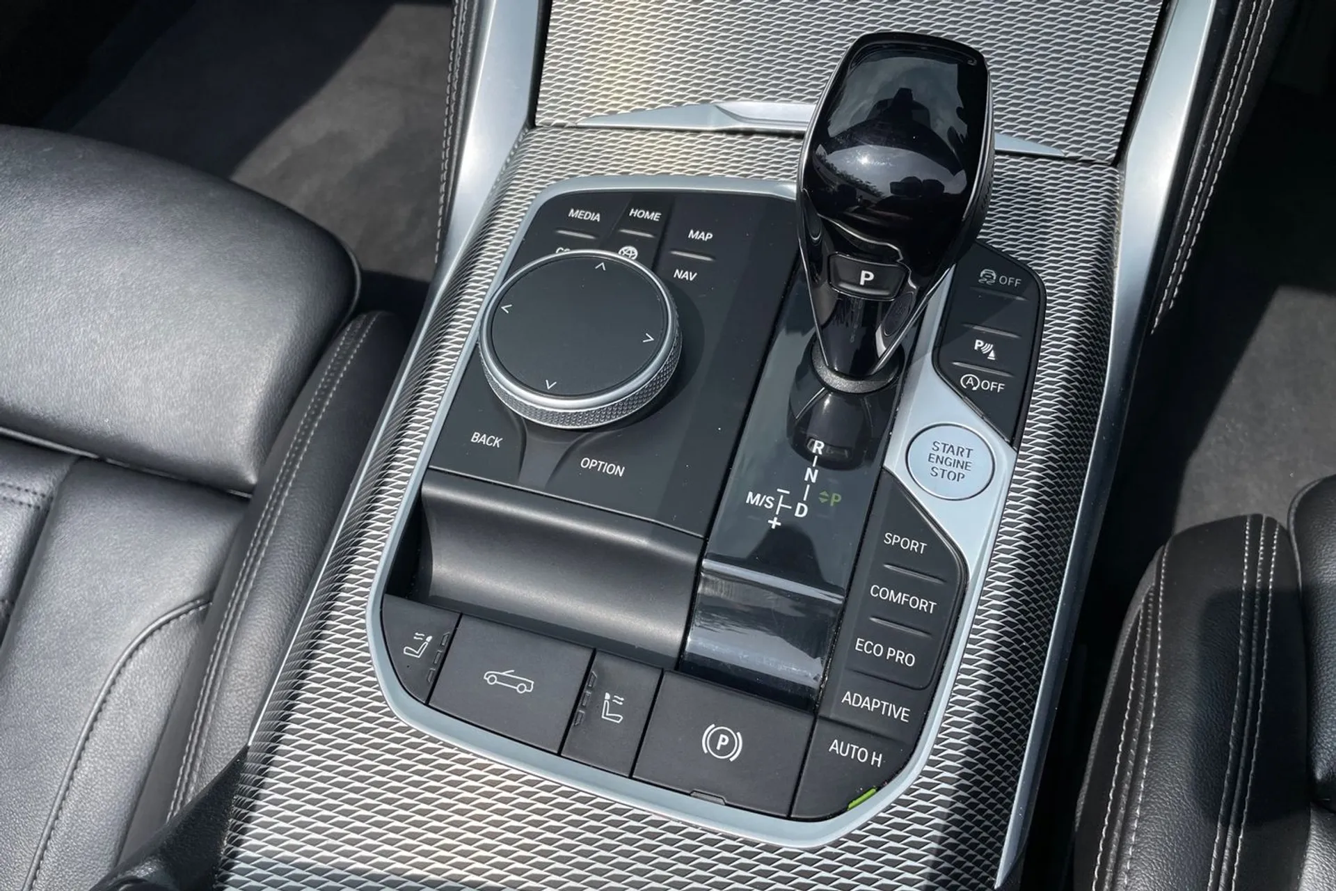 BMW 4 SERIES thumbnail image number 44