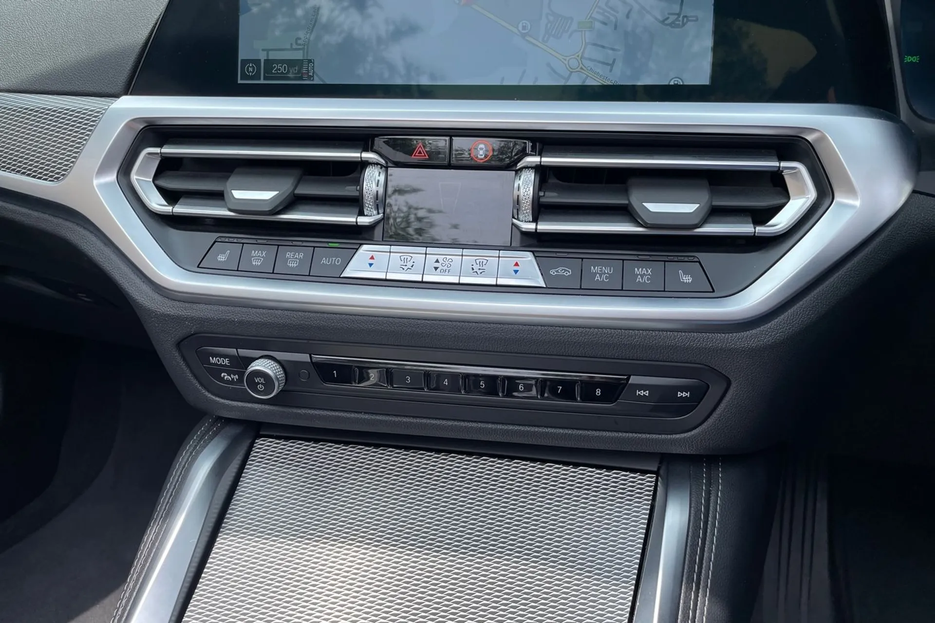 BMW 4 SERIES thumbnail image number 40