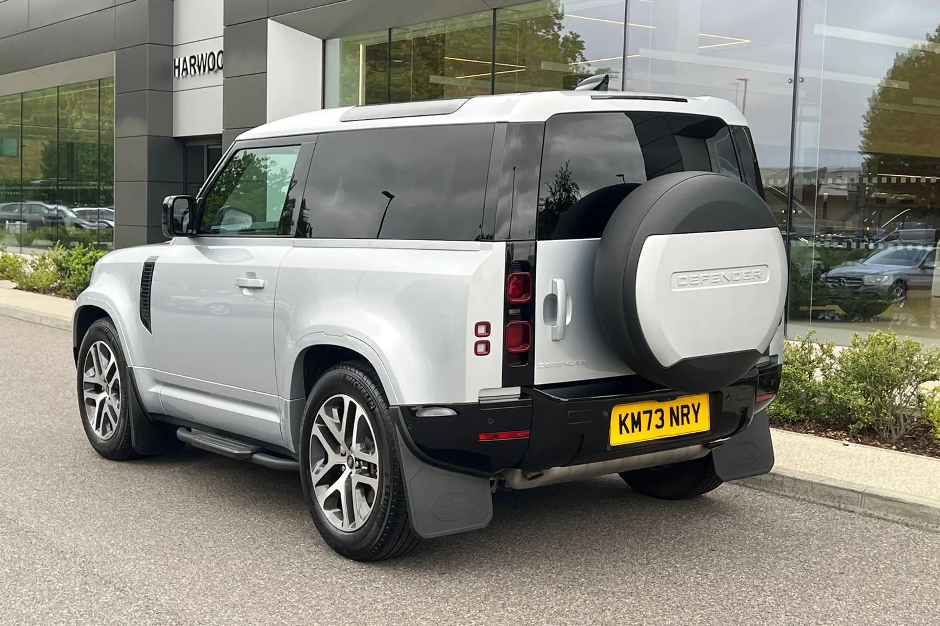 LAND ROVER DEFENDER thumbnail image number 10
