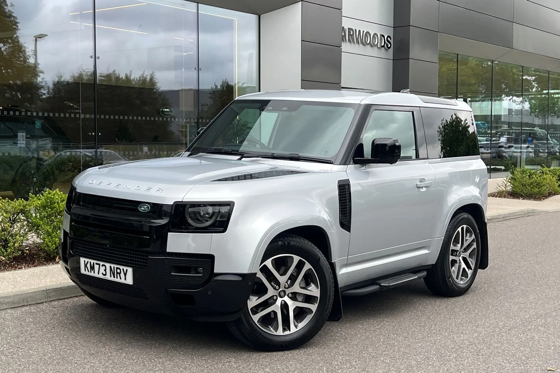LAND ROVER DEFENDER thumbnail image number 16