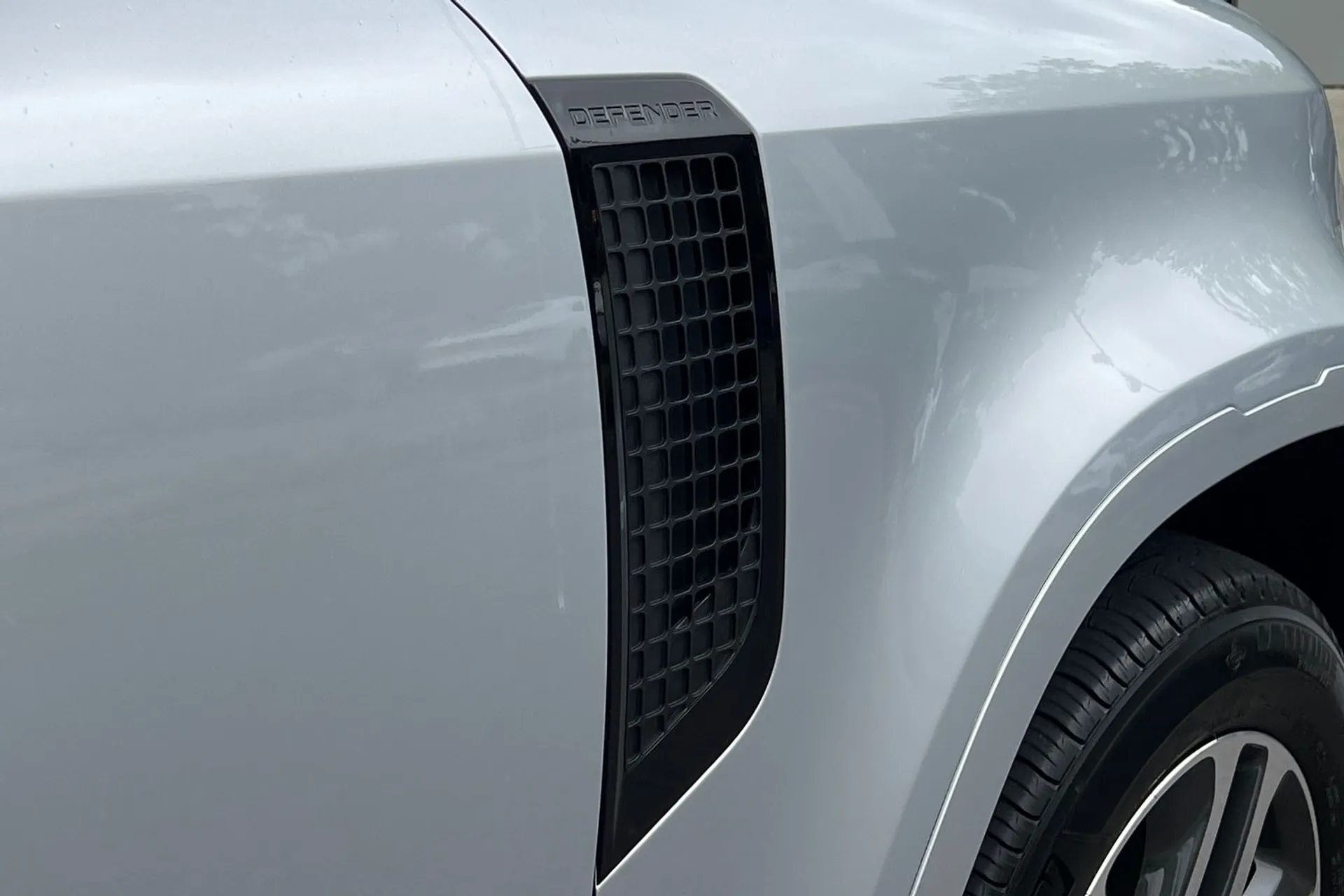 LAND ROVER DEFENDER thumbnail image number 12