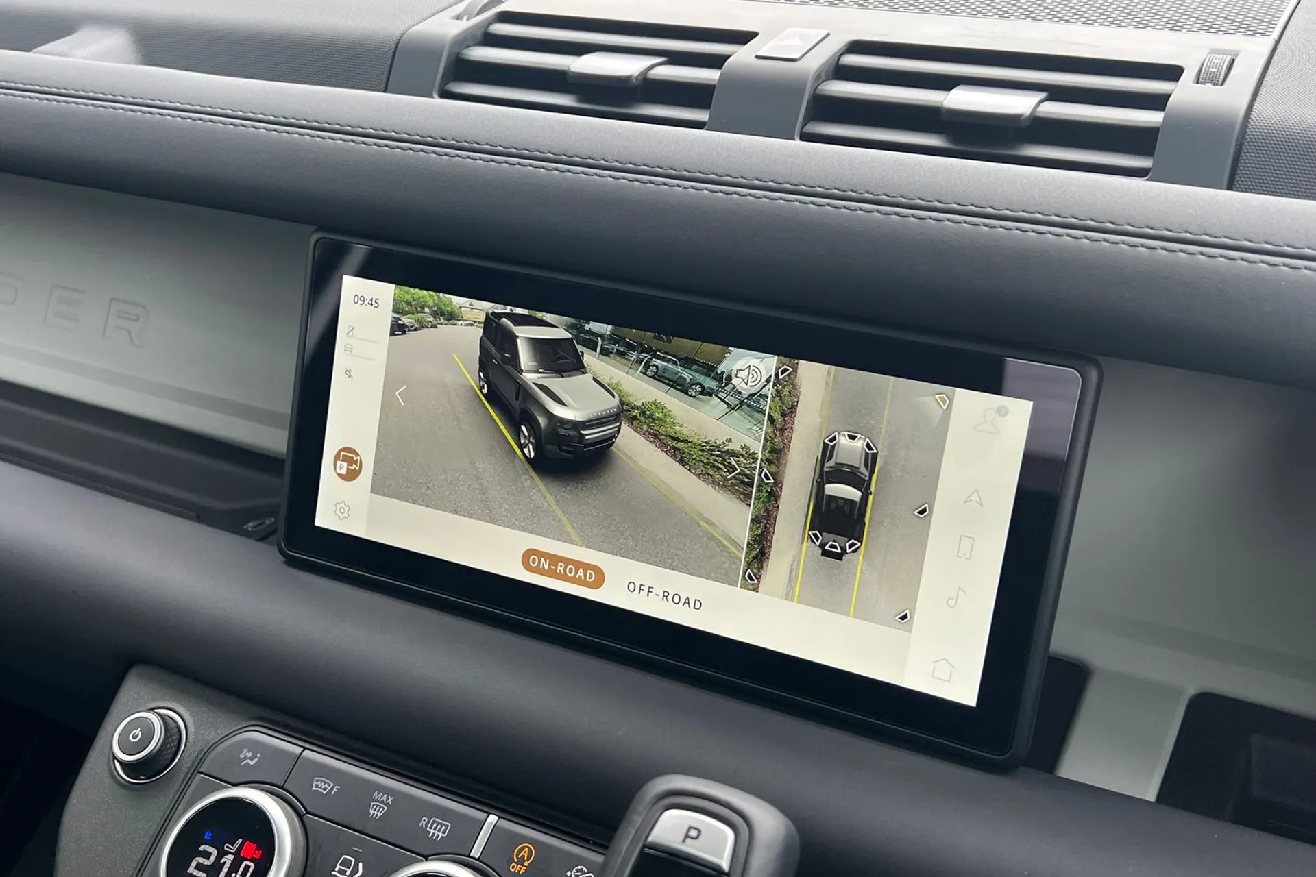 LAND ROVER DEFENDER thumbnail image number 6