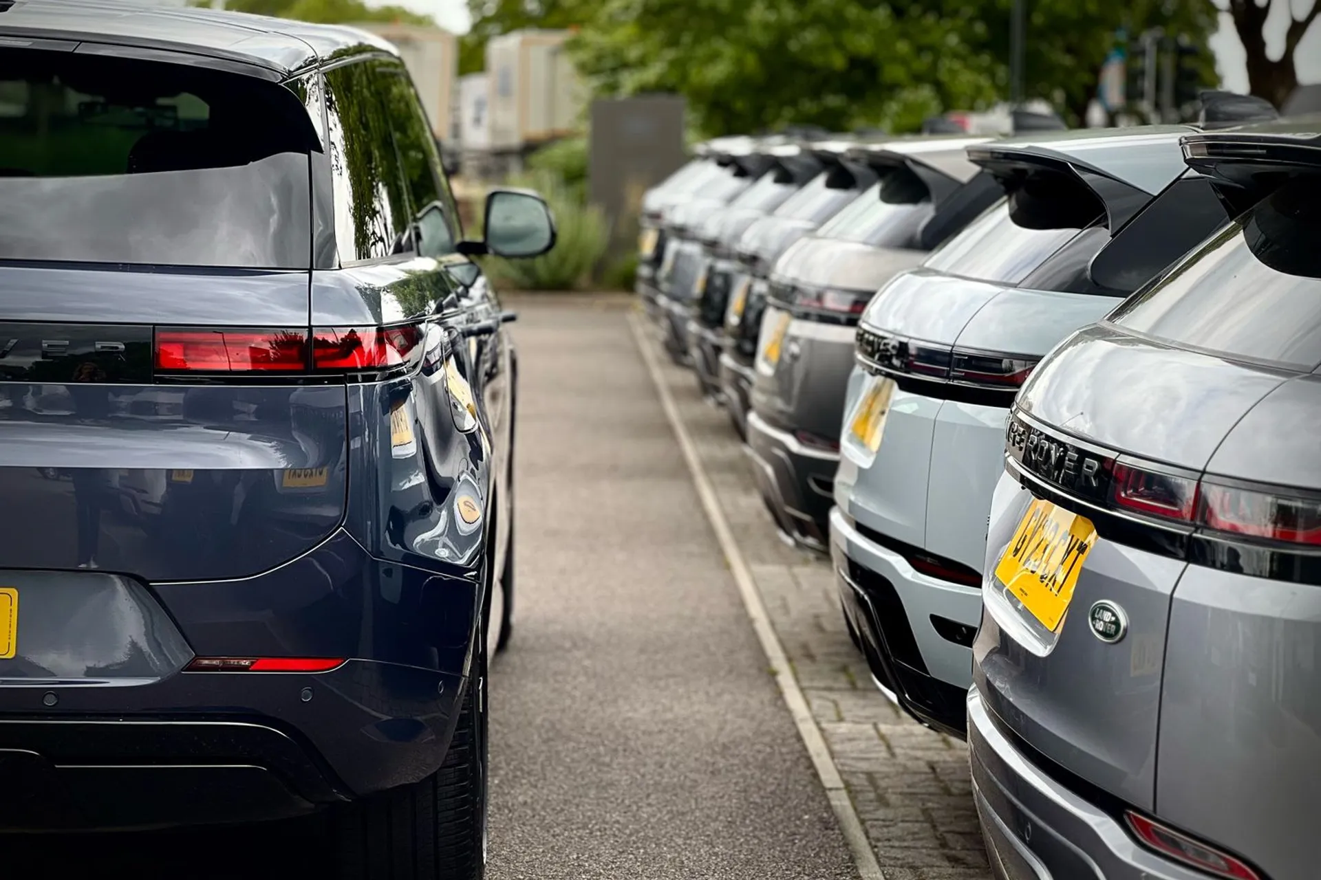 LAND ROVER RANGE ROVER SPORT thumbnail image number 18