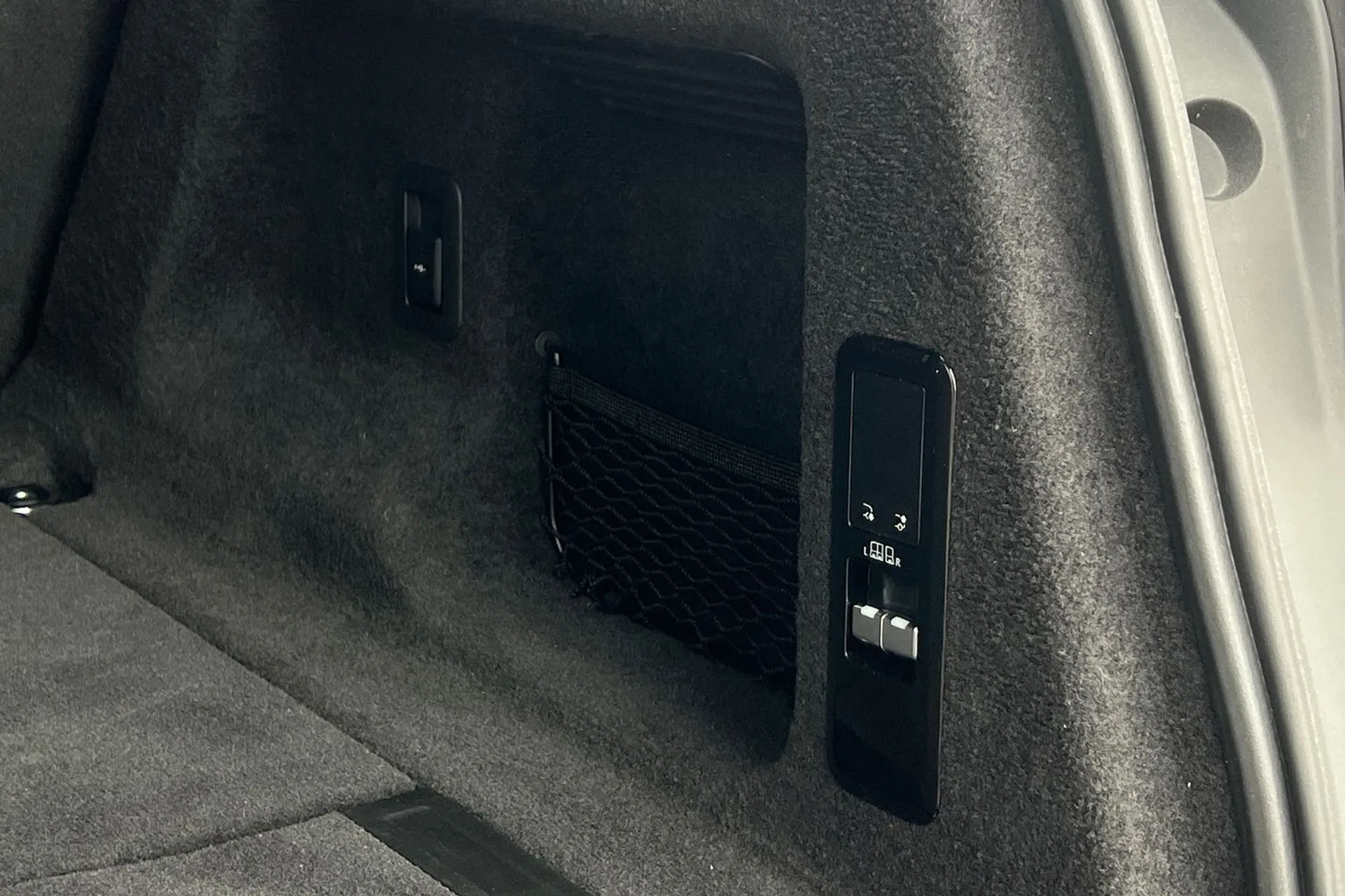LAND ROVER RANGE ROVER SPORT thumbnail image number 36