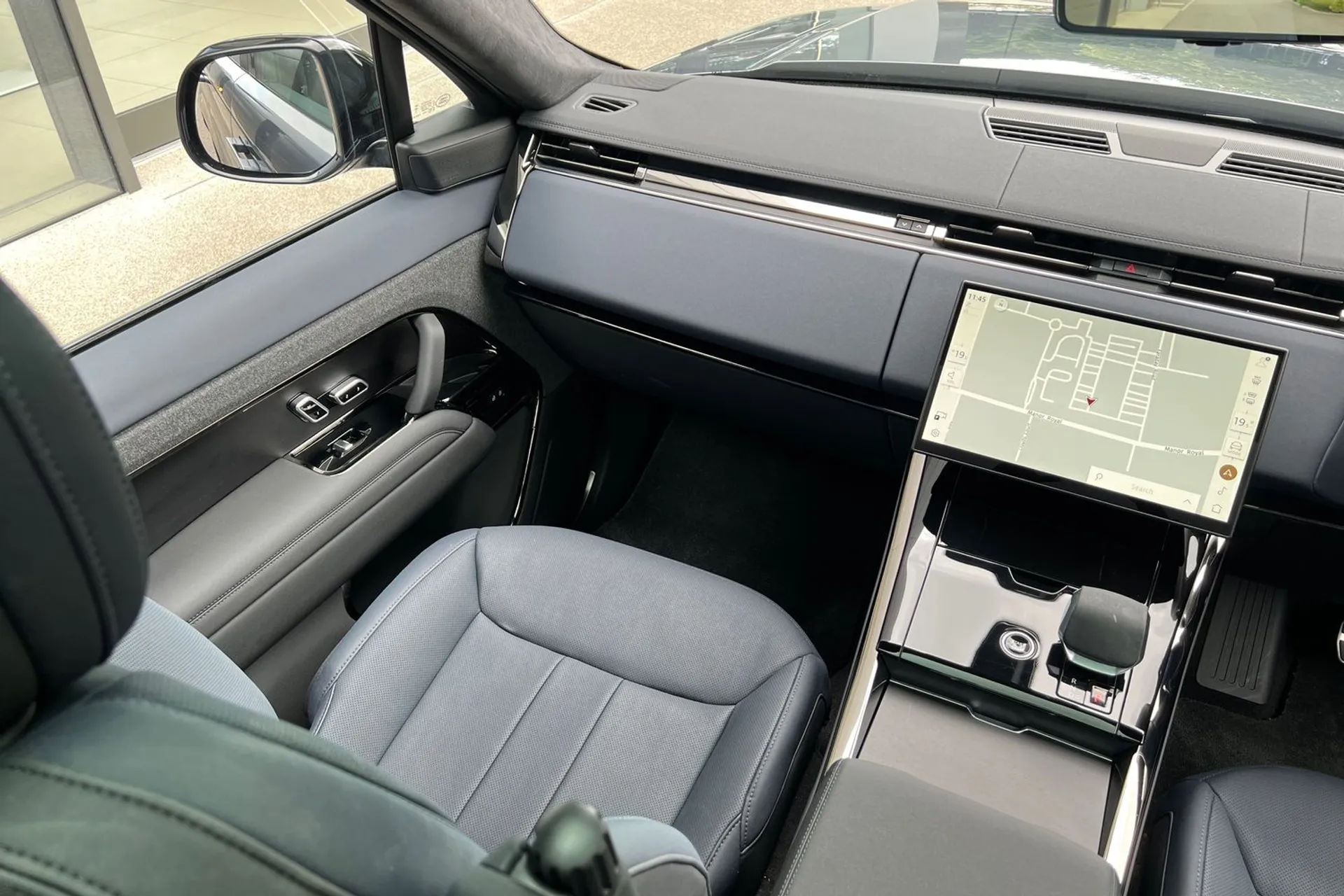 LAND ROVER RANGE ROVER SPORT thumbnail image number 29