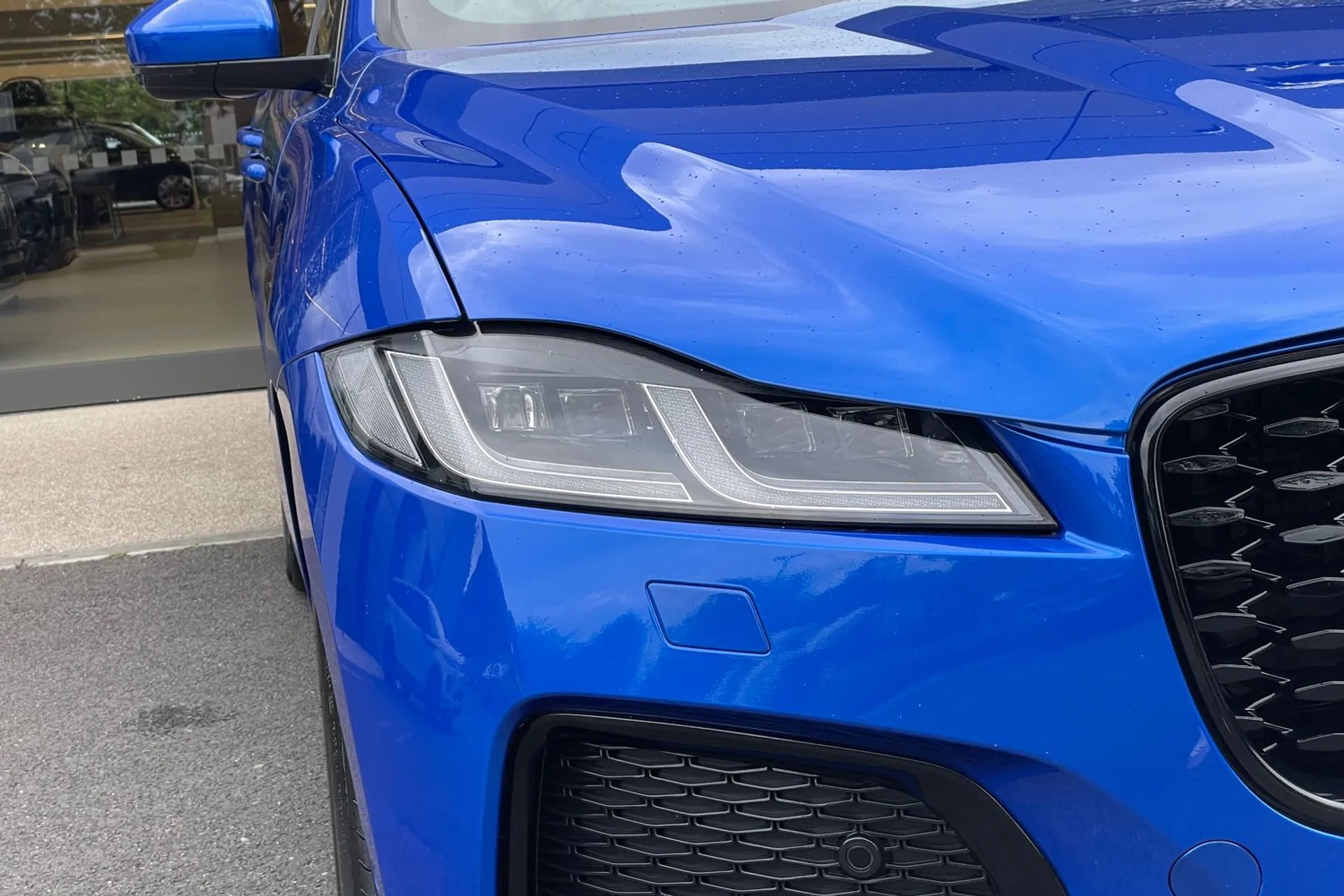 Jaguar F-PACE thumbnail image number 63