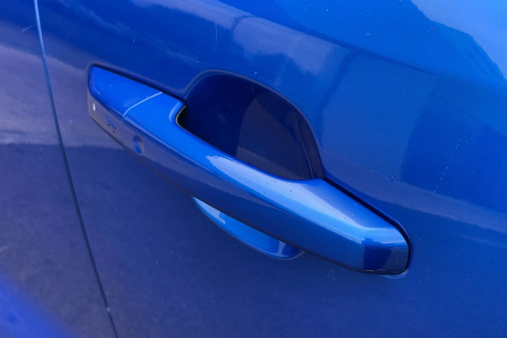 Jaguar F-PACE thumbnail image number 37