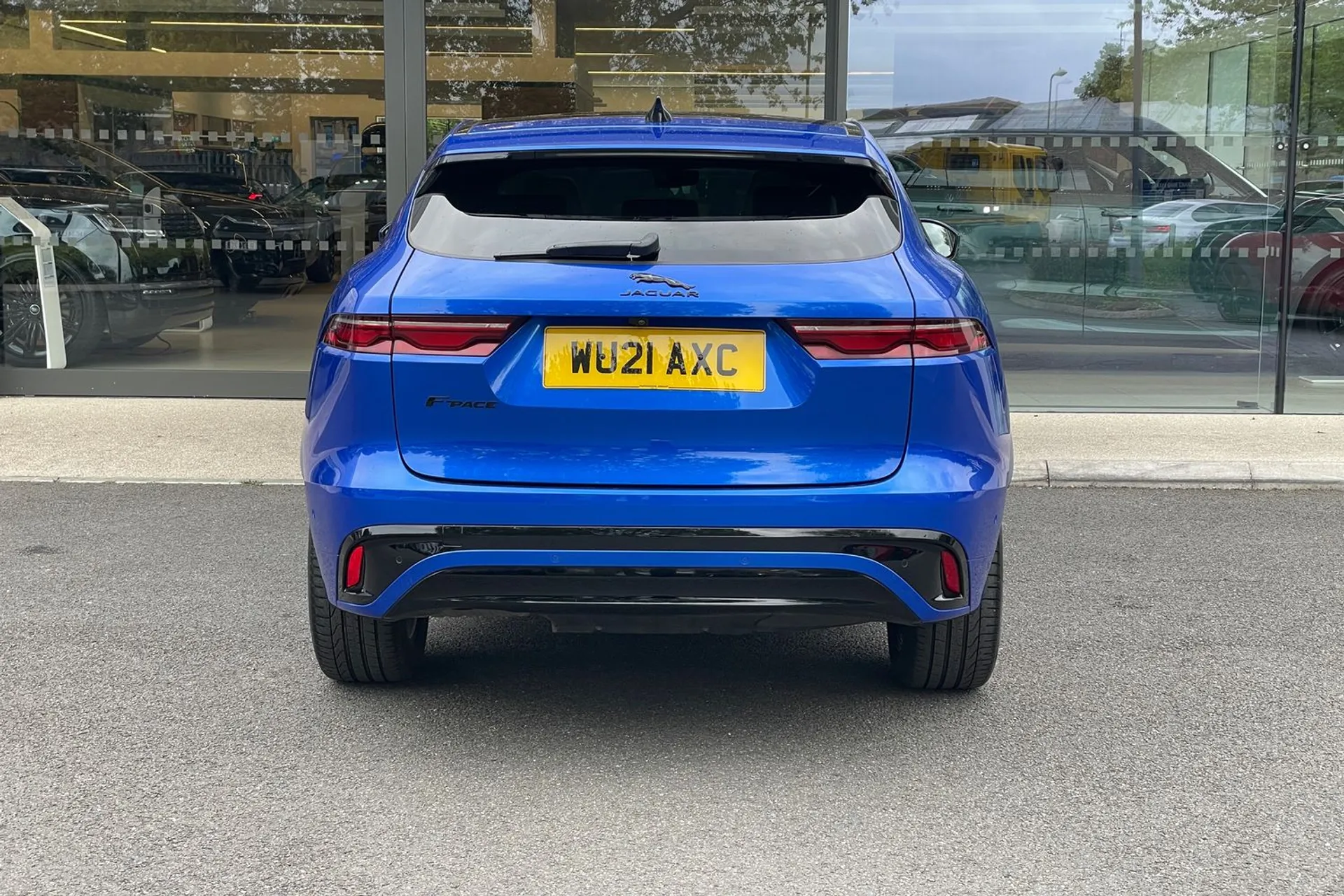 Jaguar F-PACE thumbnail image number 8