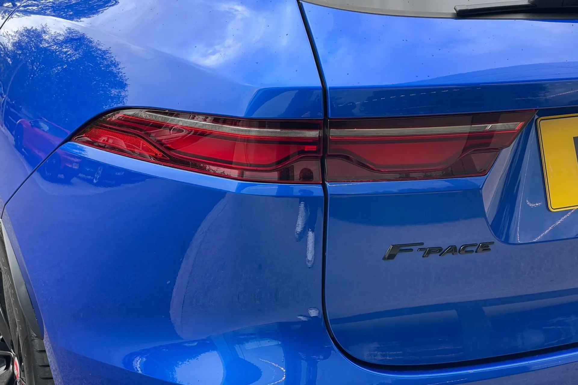 Jaguar F-PACE thumbnail image number 61