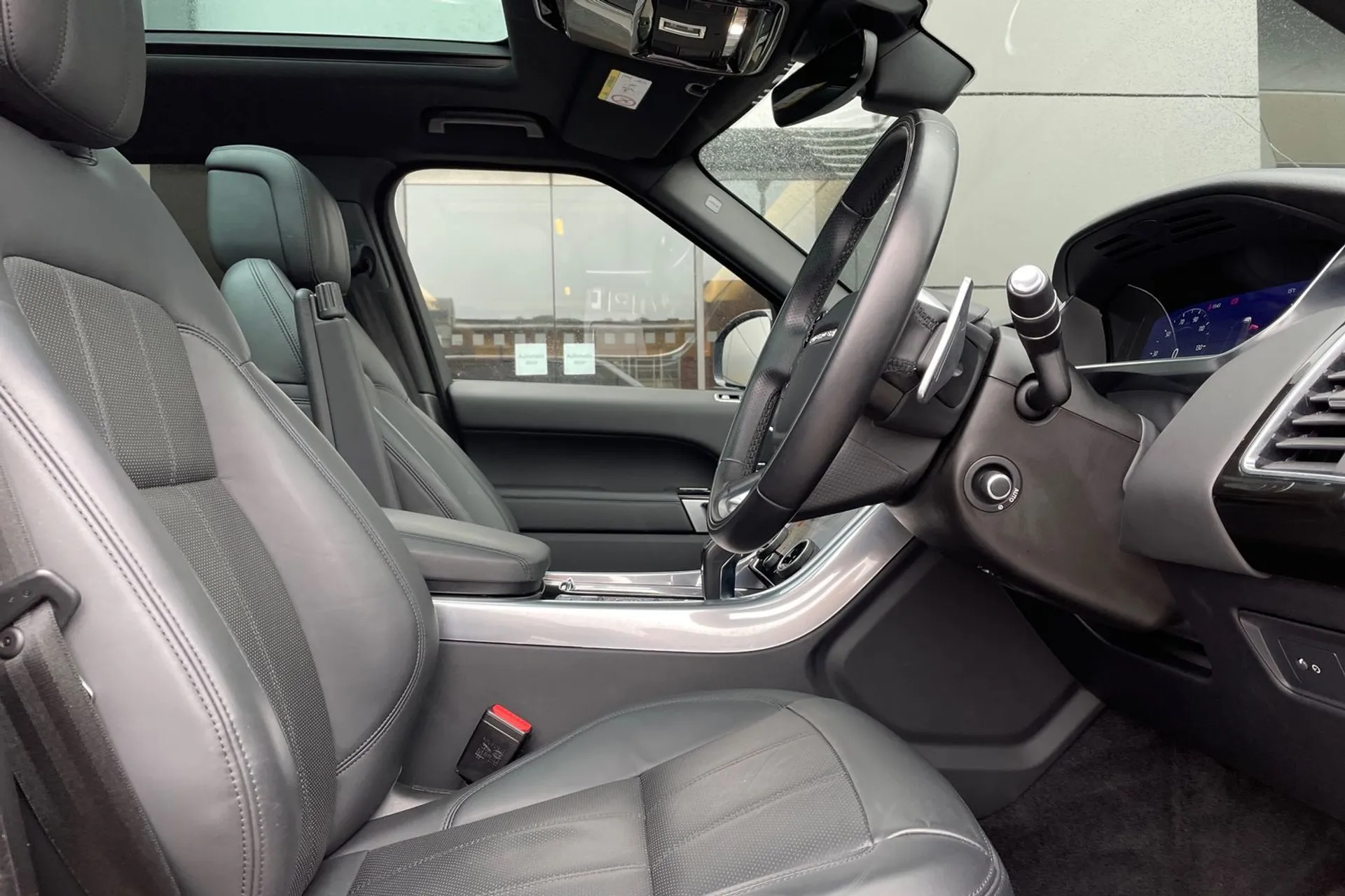 LAND ROVER RANGE ROVER SPORT thumbnail image number 19
