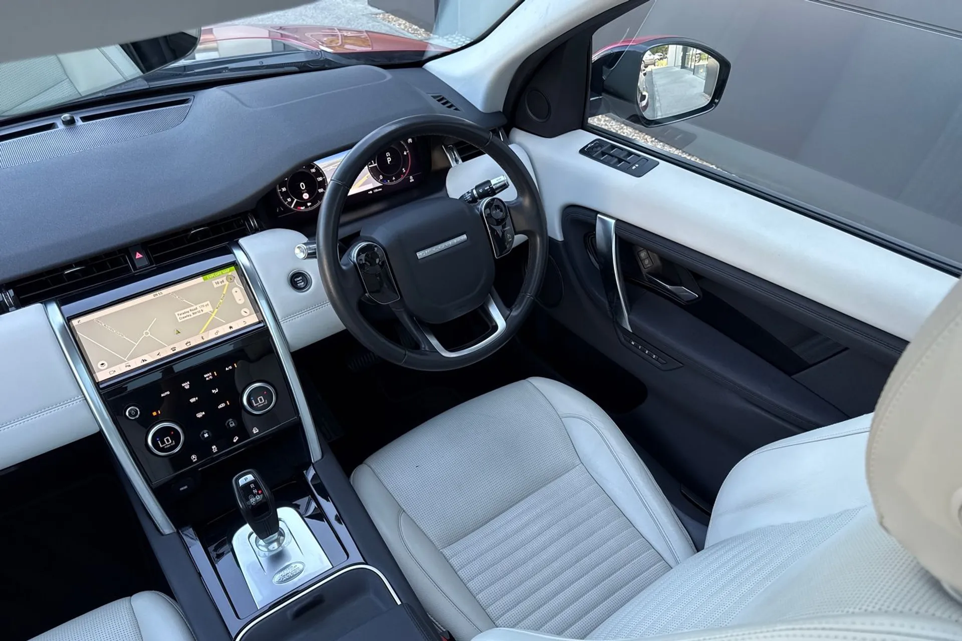 LAND ROVER DISCOVERY SPORT thumbnail image number 28