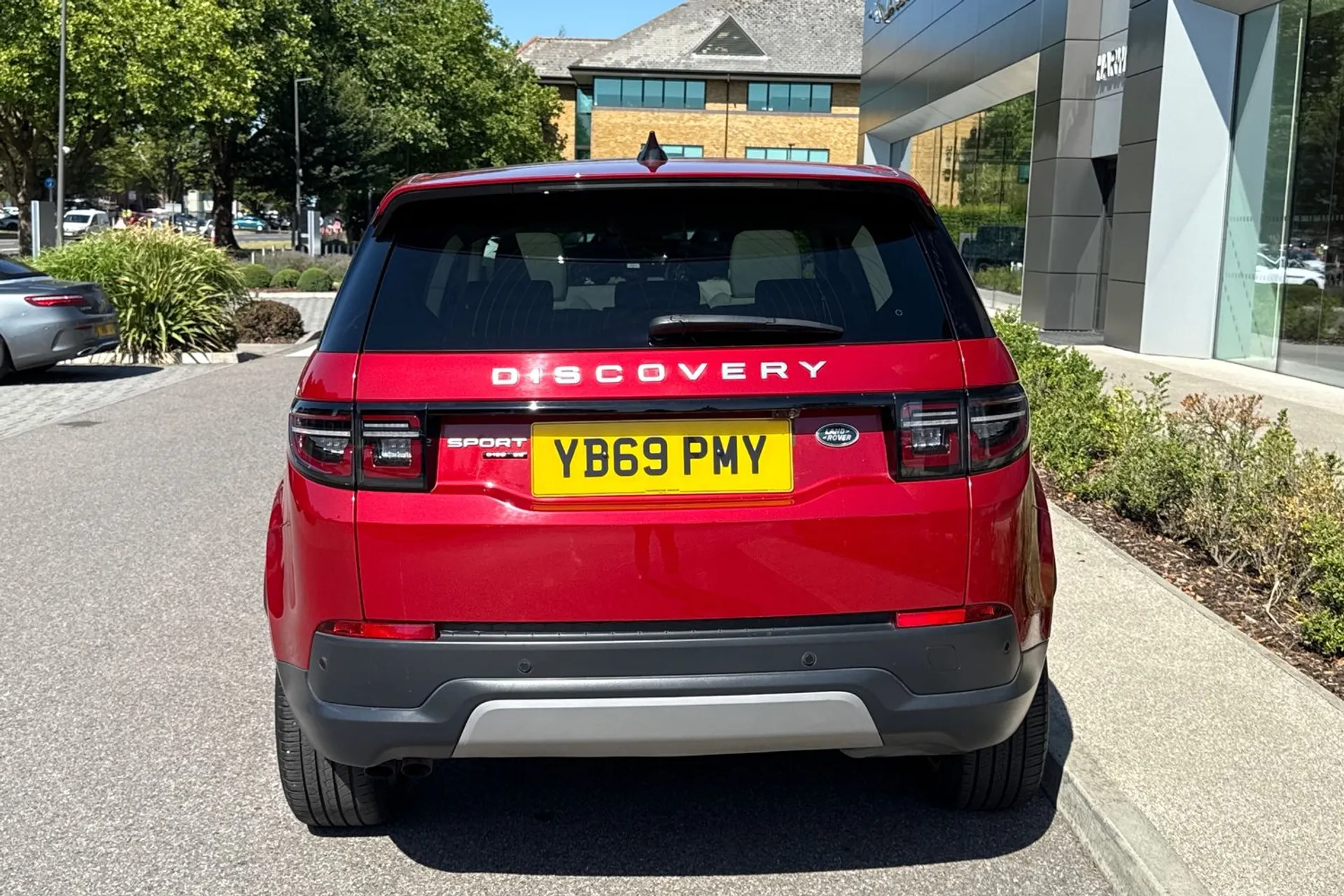 LAND ROVER DISCOVERY SPORT thumbnail image number 12