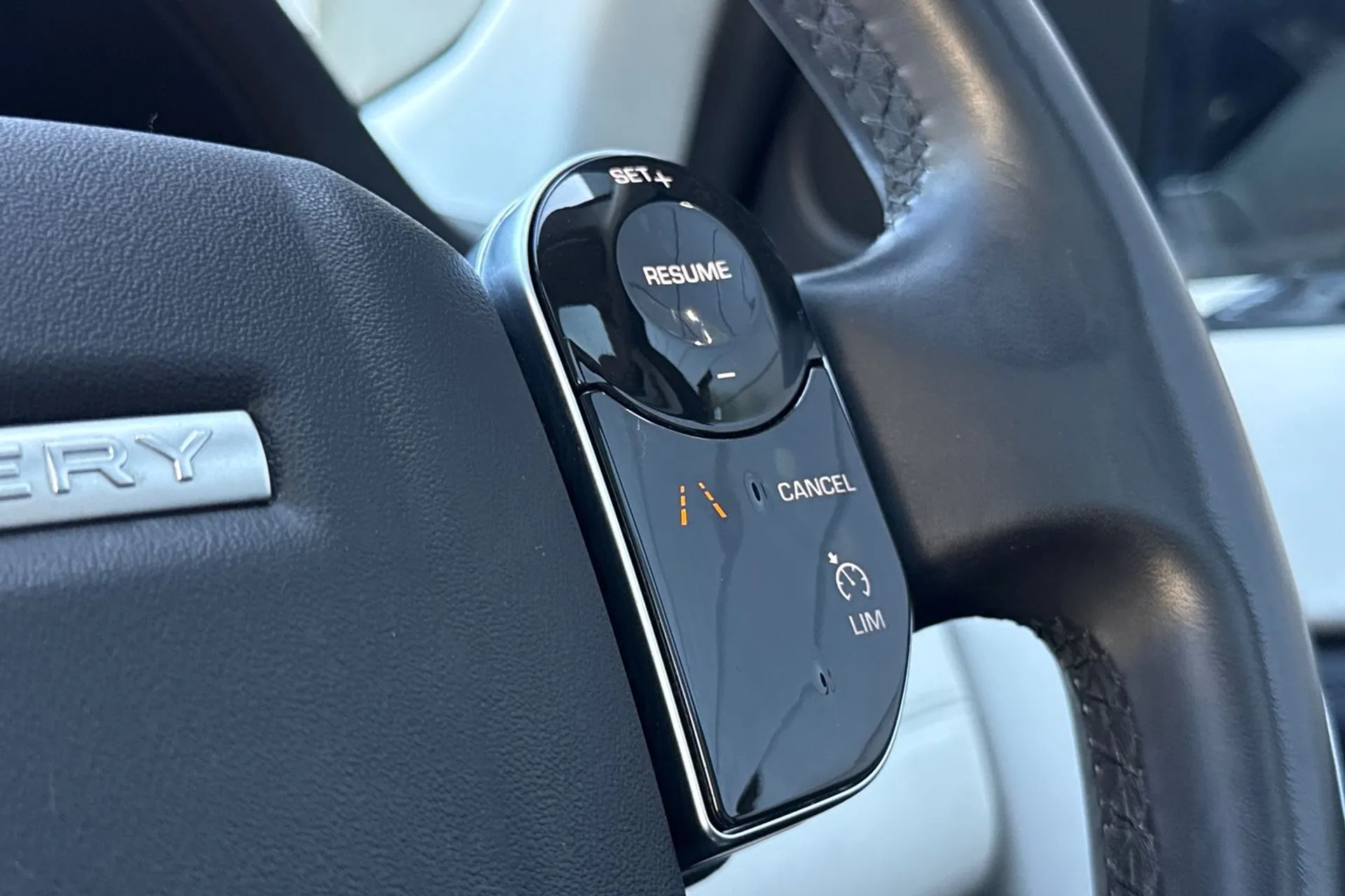 LAND ROVER DISCOVERY SPORT thumbnail image number 49