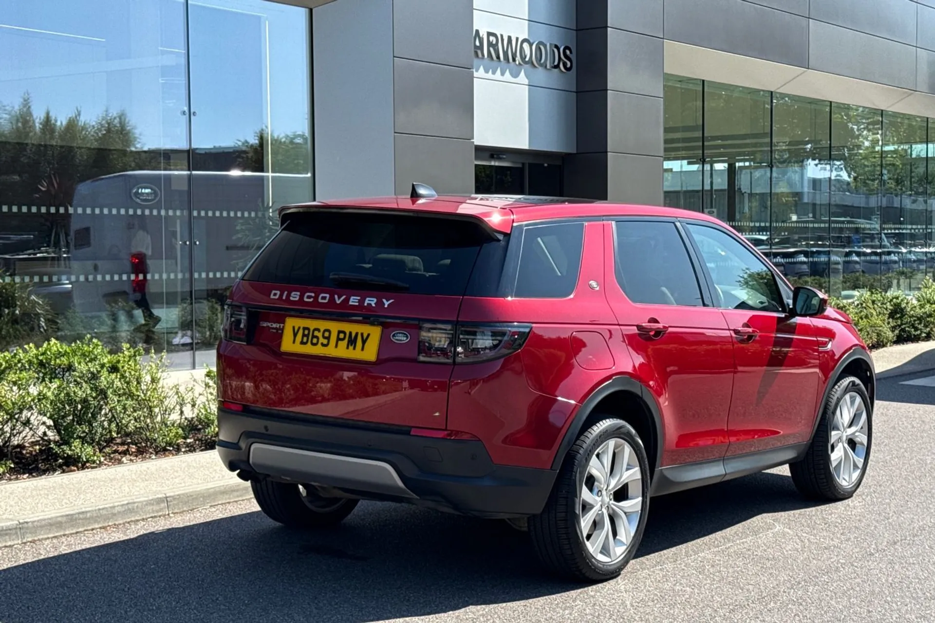 LAND ROVER DISCOVERY SPORT thumbnail image number 9
