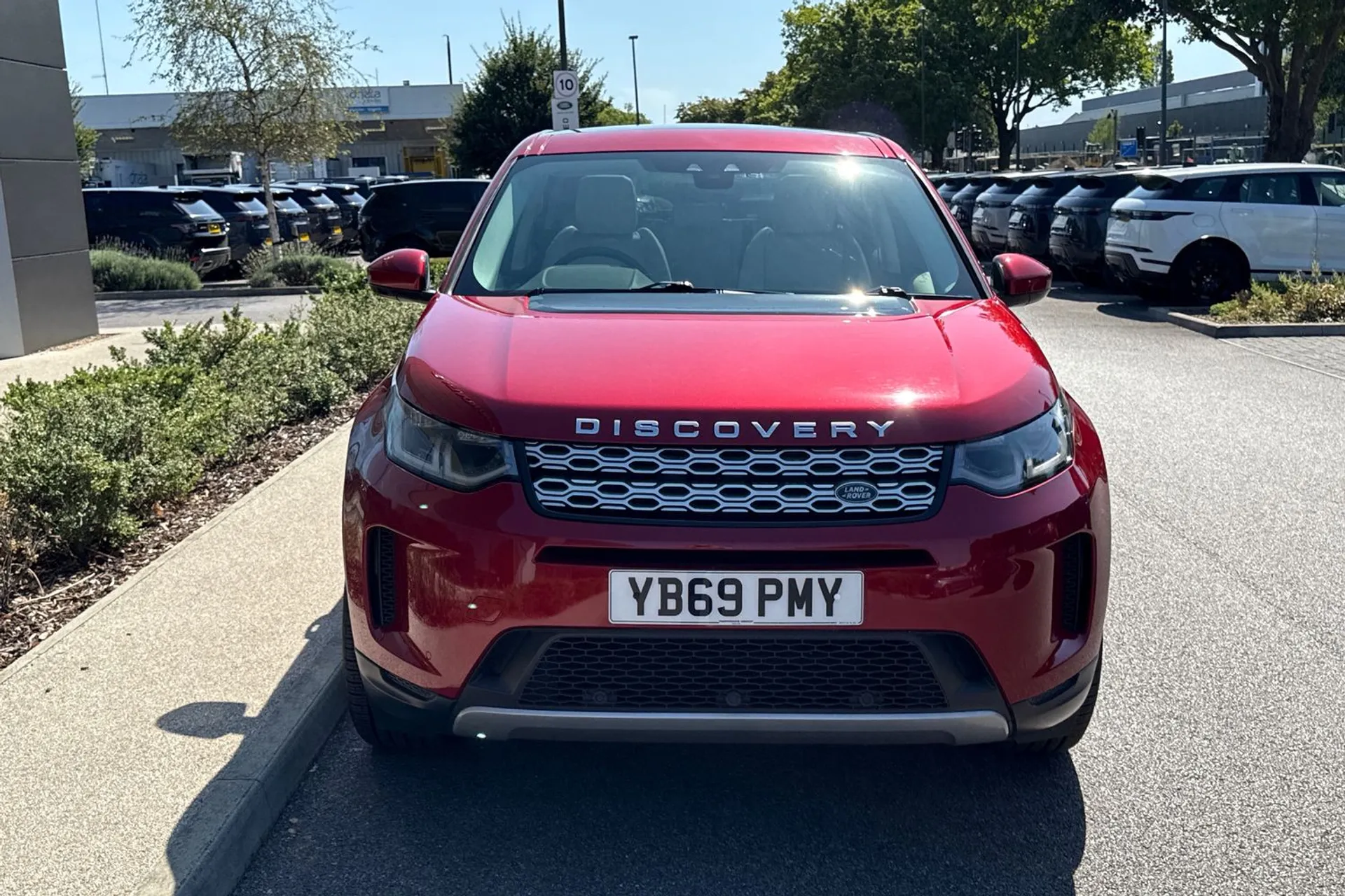 LAND ROVER DISCOVERY SPORT thumbnail image number 16