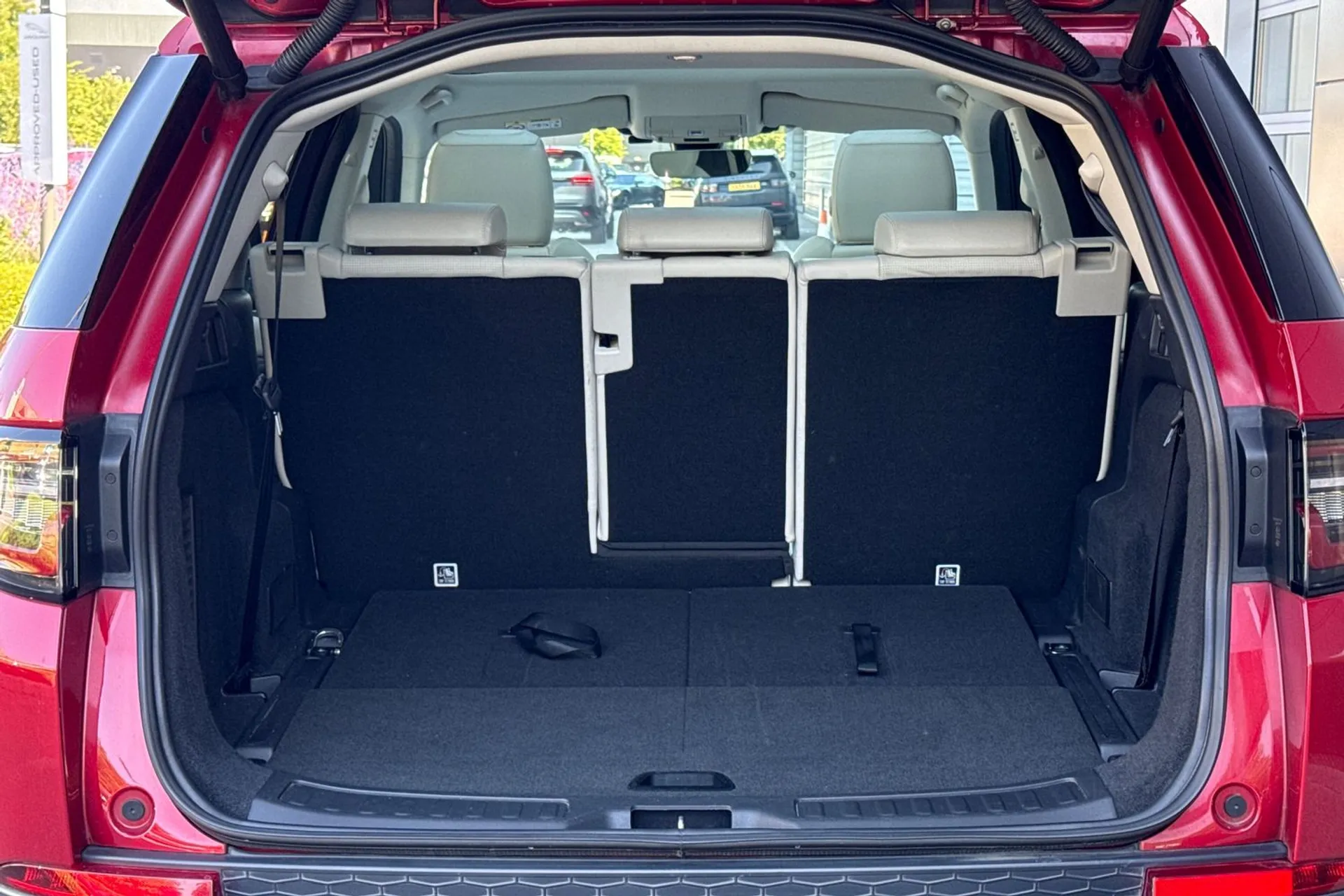 LAND ROVER DISCOVERY SPORT thumbnail image number 32