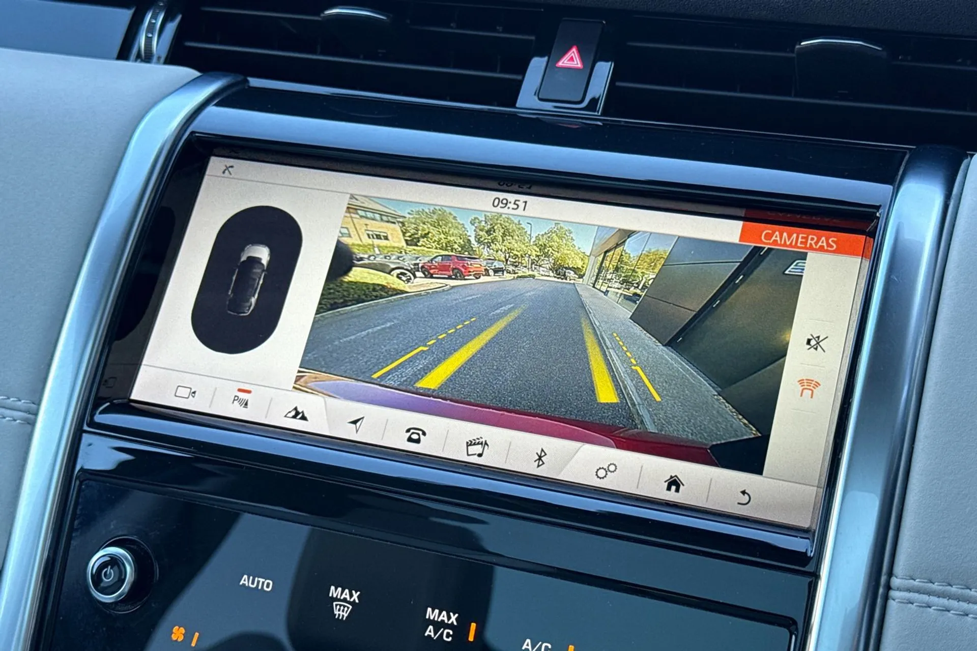 LAND ROVER DISCOVERY SPORT thumbnail image number 6