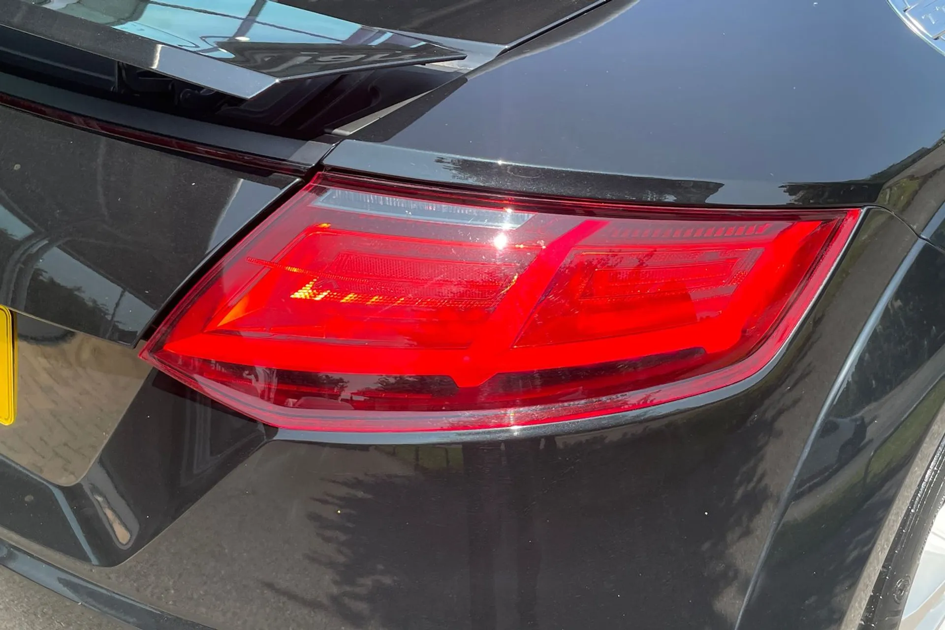 Audi TT thumbnail image number 19