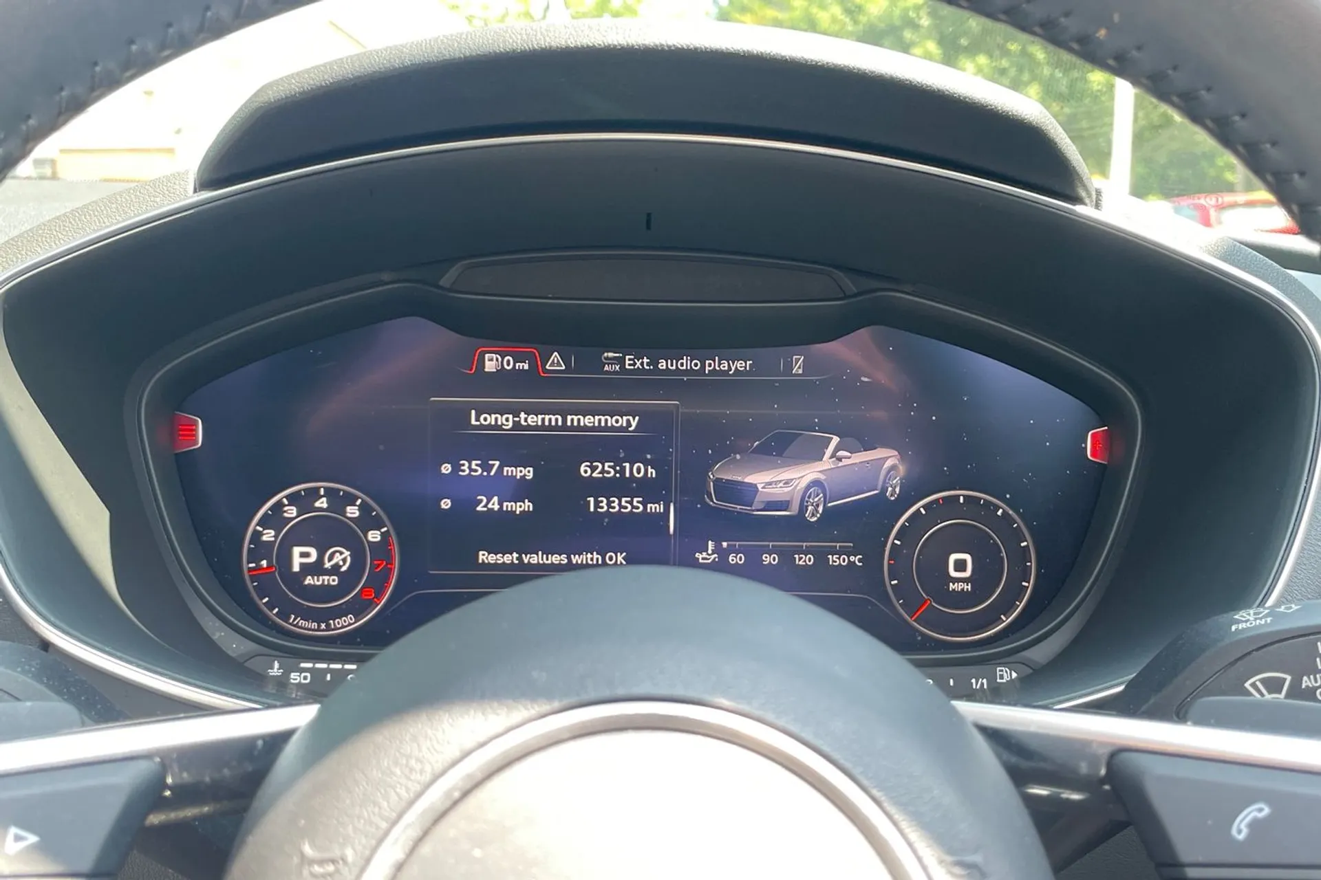 Audi TT thumbnail image number 36