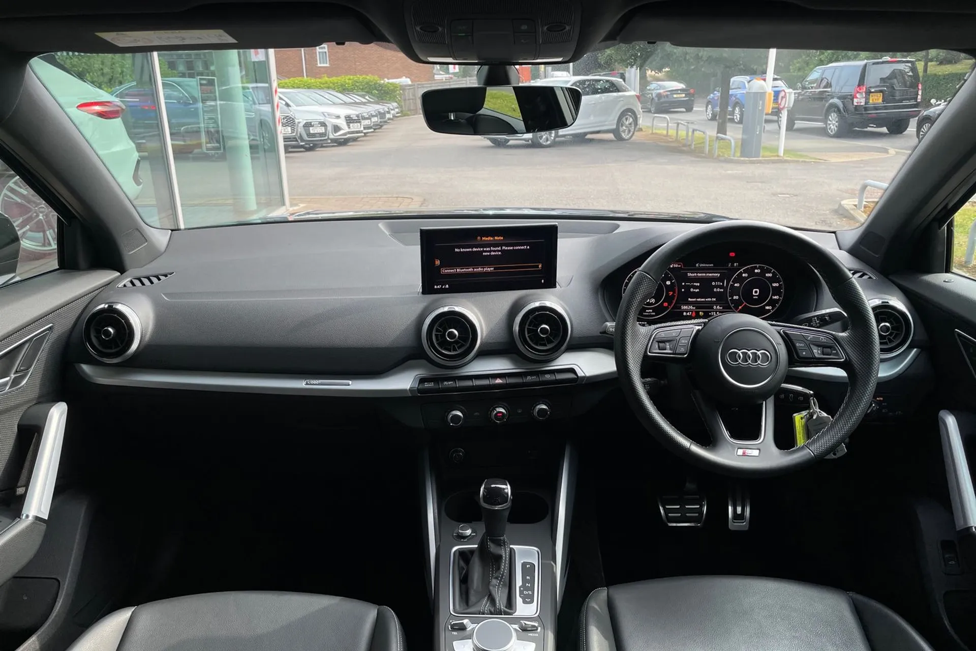 Audi Q2 thumbnail image number 3