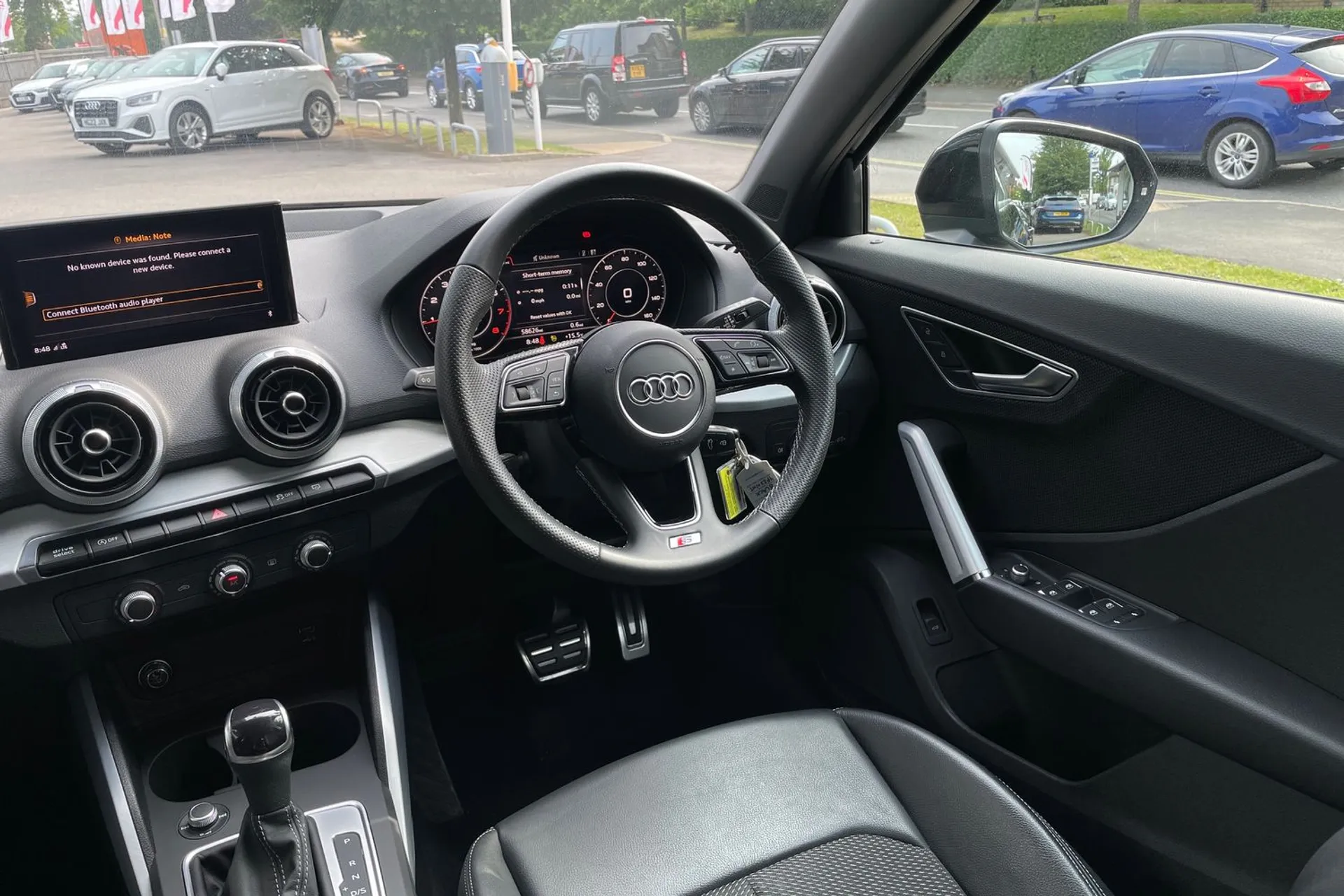 Audi Q2 thumbnail image number 32