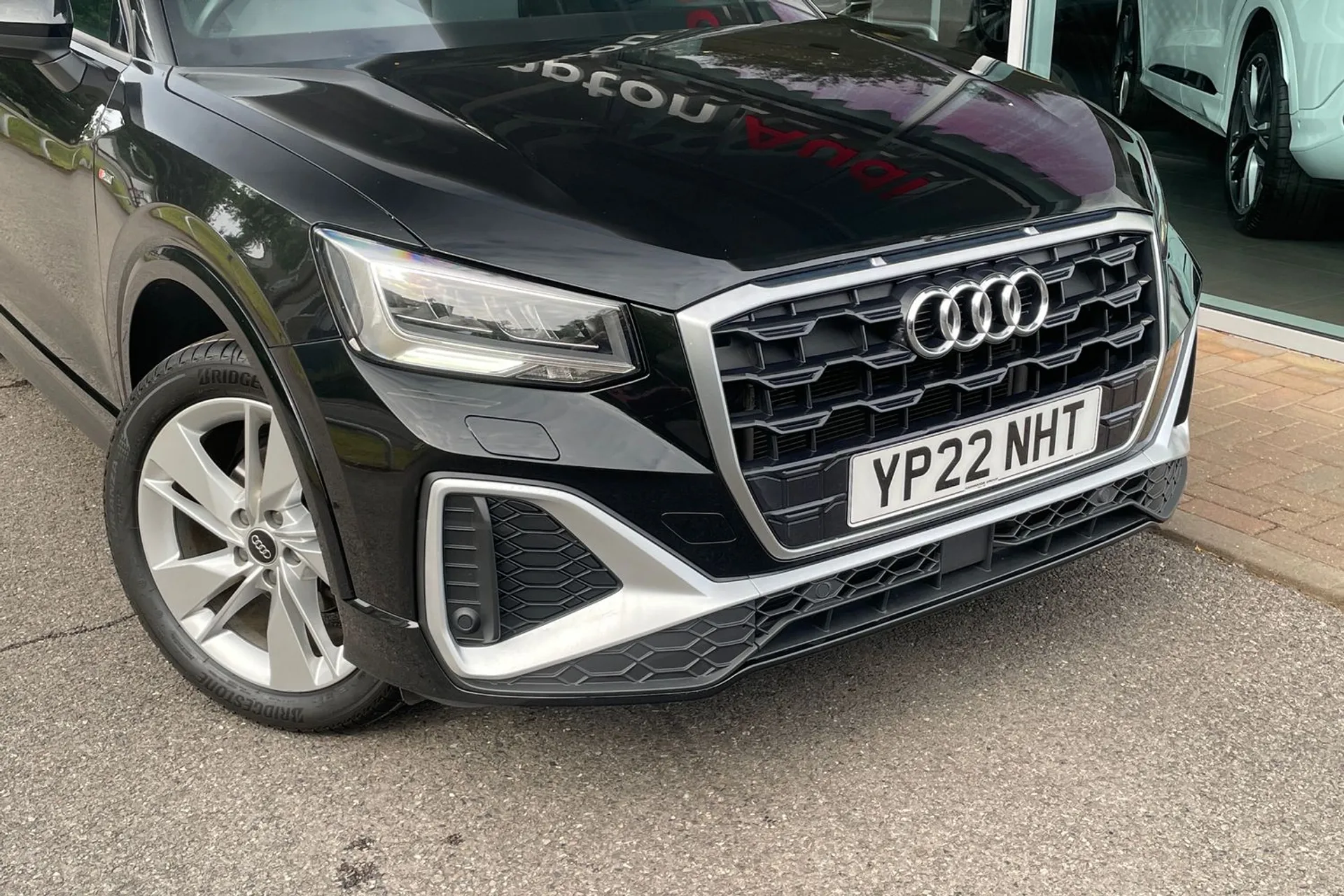 Audi Q2 thumbnail image number 14