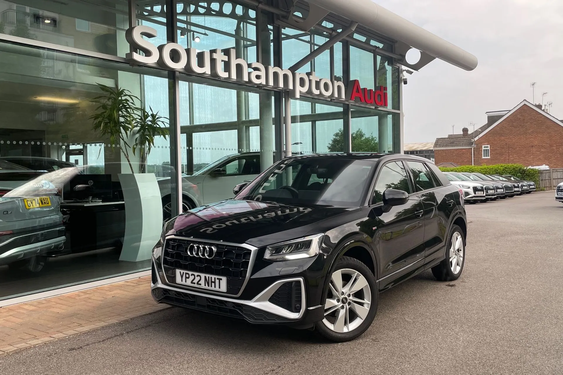 Audi Q2 thumbnail image number 9