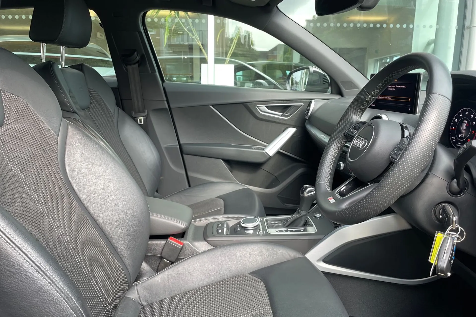 Audi Q2 thumbnail image number 24