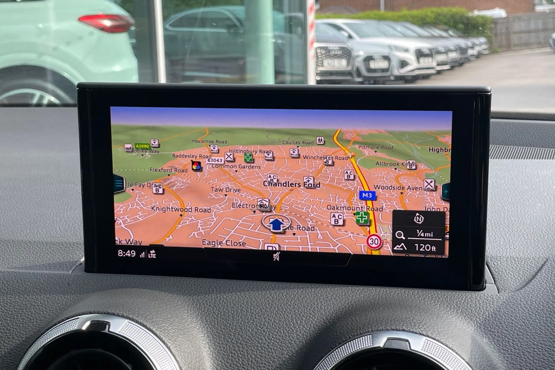 Audi Q2 thumbnail image number 4
