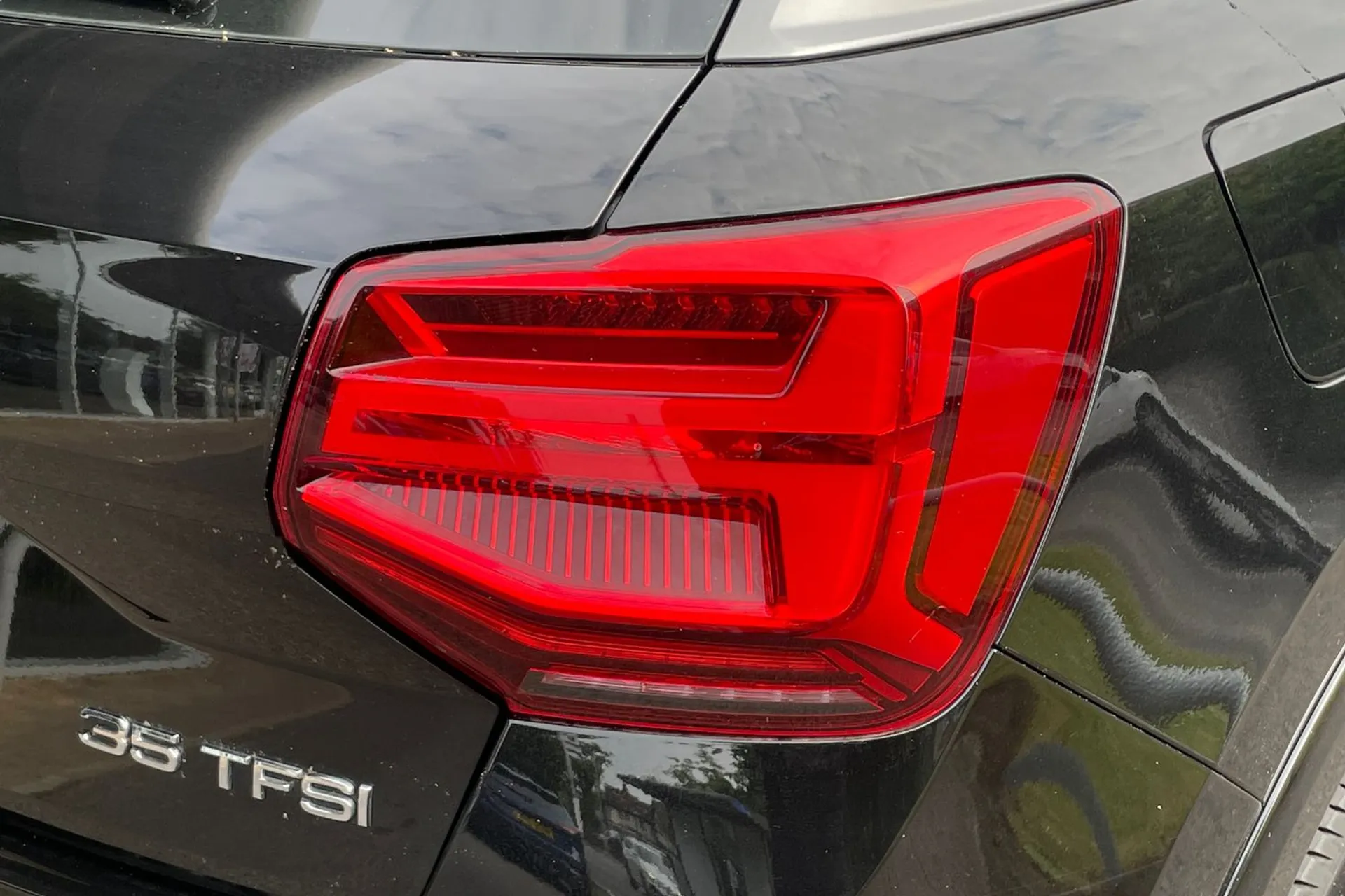Audi Q2 thumbnail image number 20
