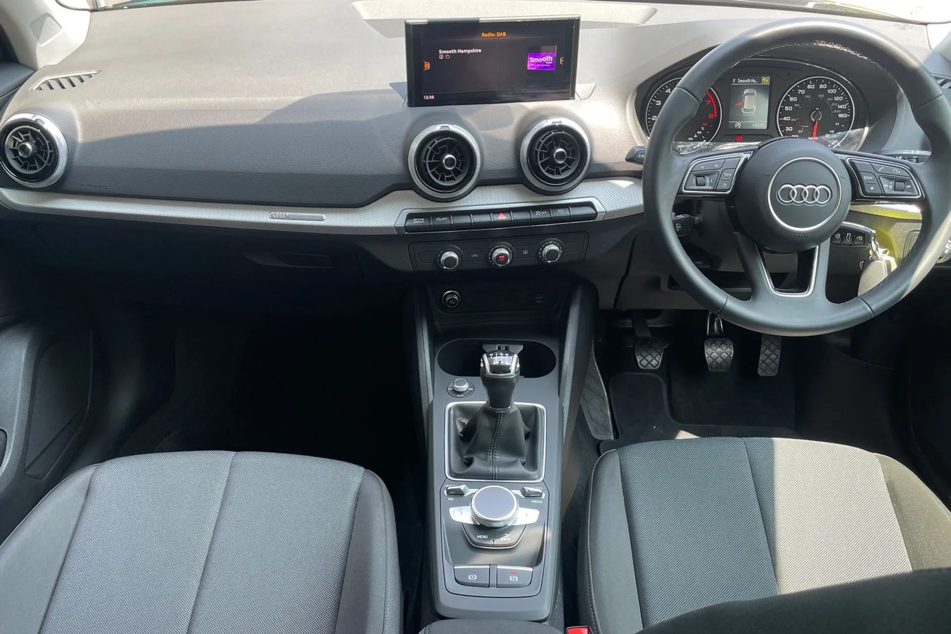 Audi Q2 thumbnail image number 34