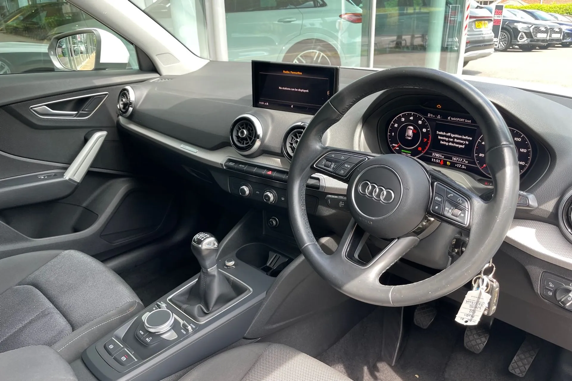 Audi Q2 thumbnail image number 25