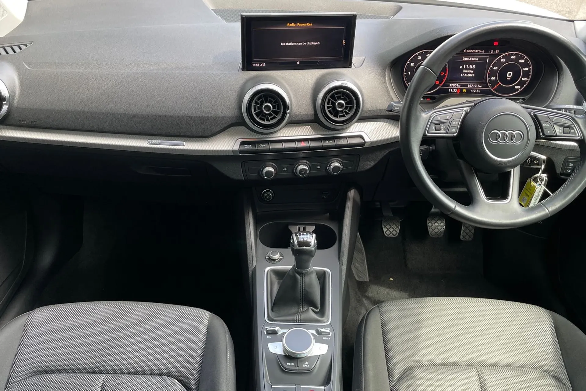 Audi Q2 thumbnail image number 34