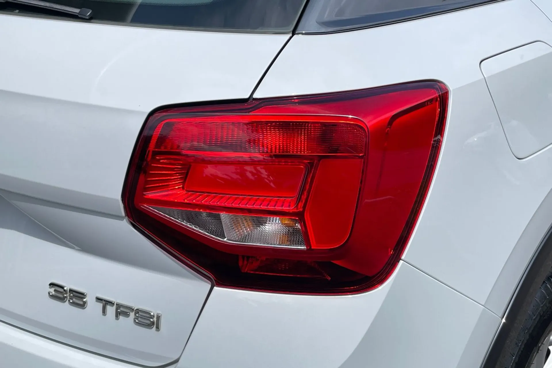 Audi Q2 thumbnail image number 20